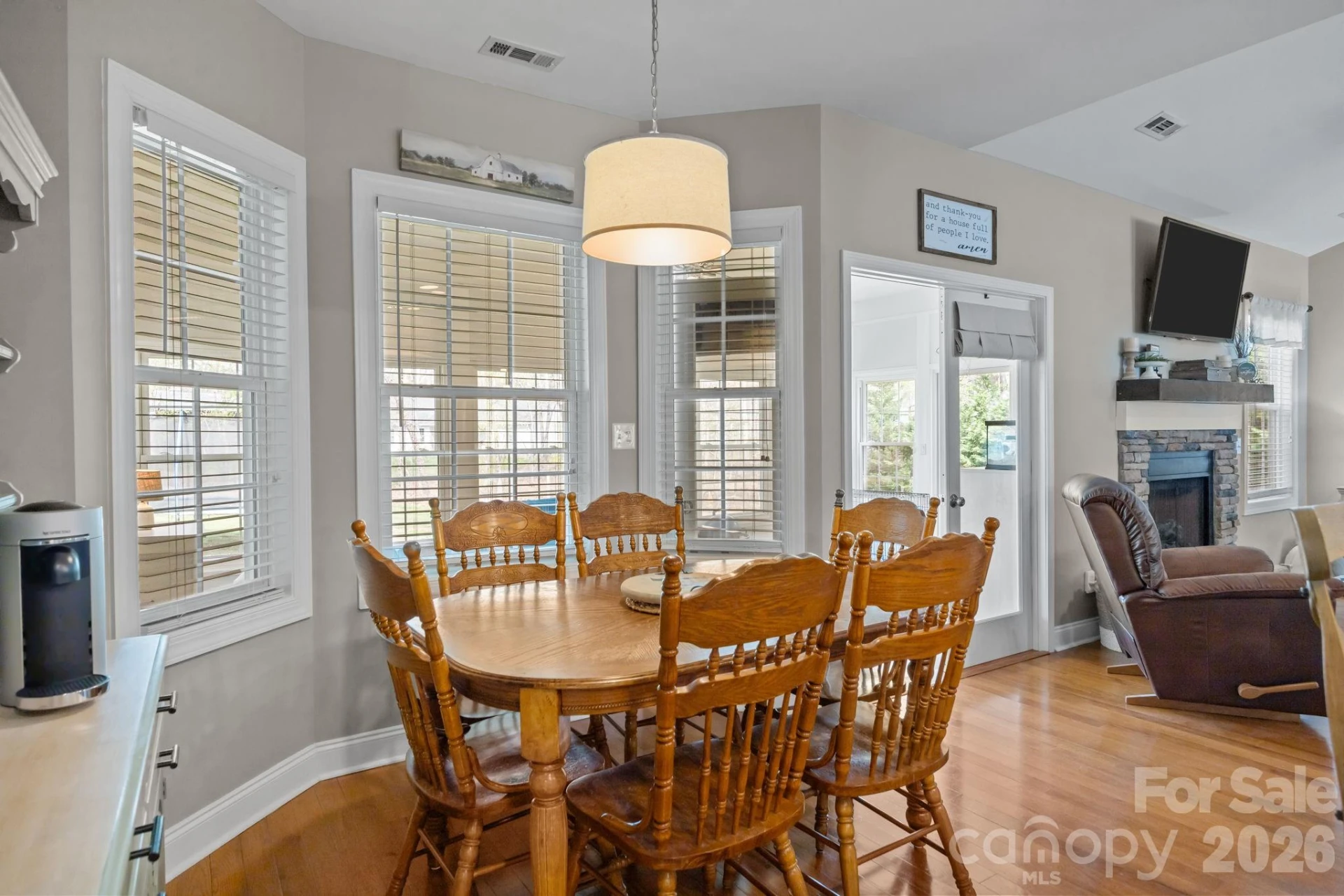 1667 Warwick Court - Photo 27