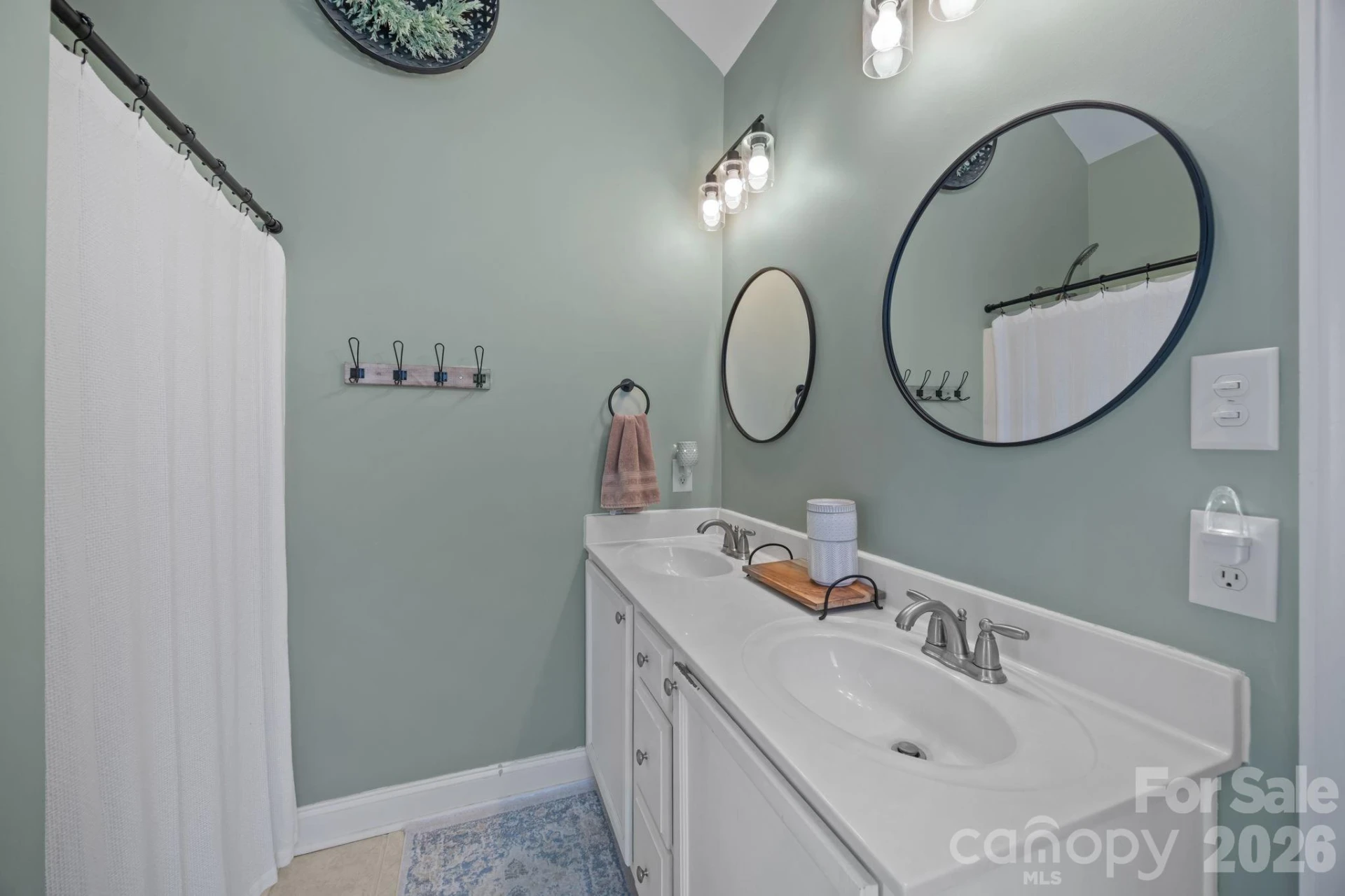1667 Warwick Court - Photo 31