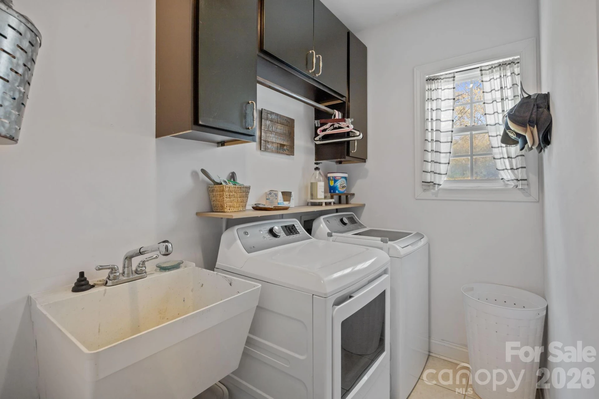 1667 Warwick Court - Photo 36