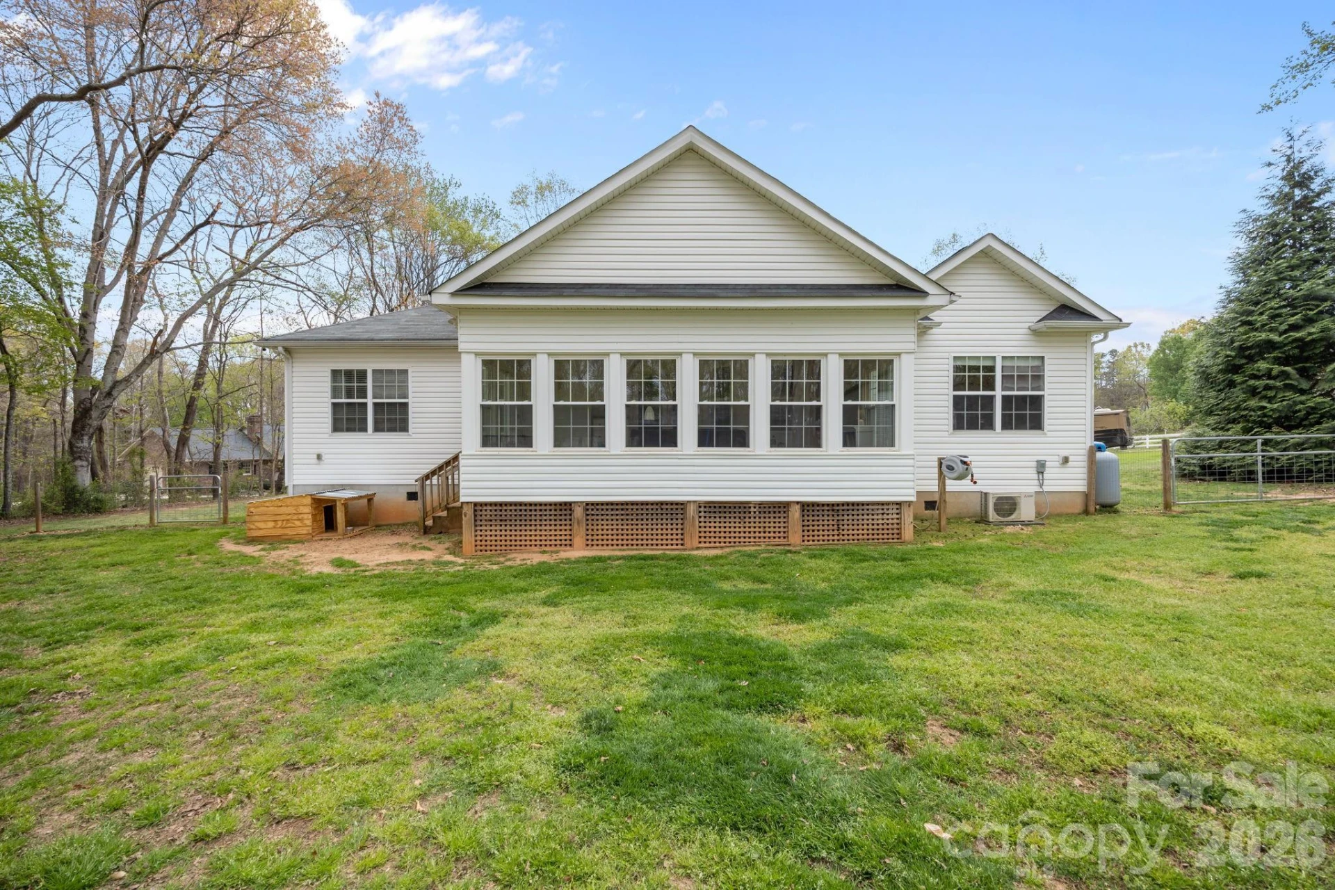 1667 Warwick Court - Photo 40