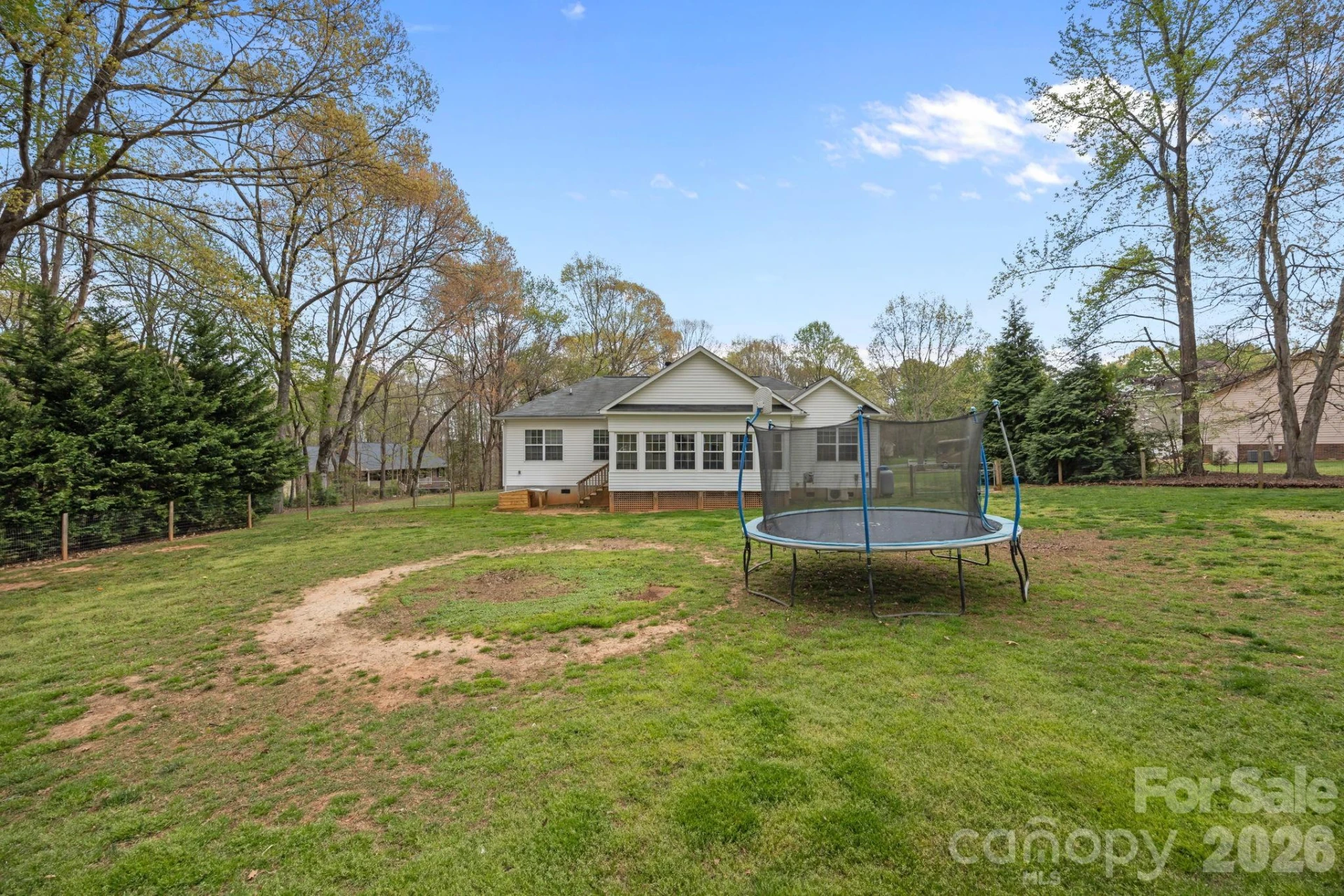 1667 Warwick Court - Photo 42