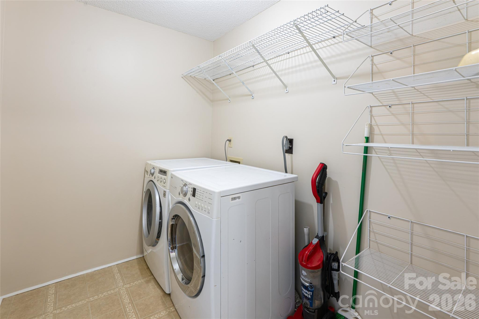 231 View Street - Photo 22