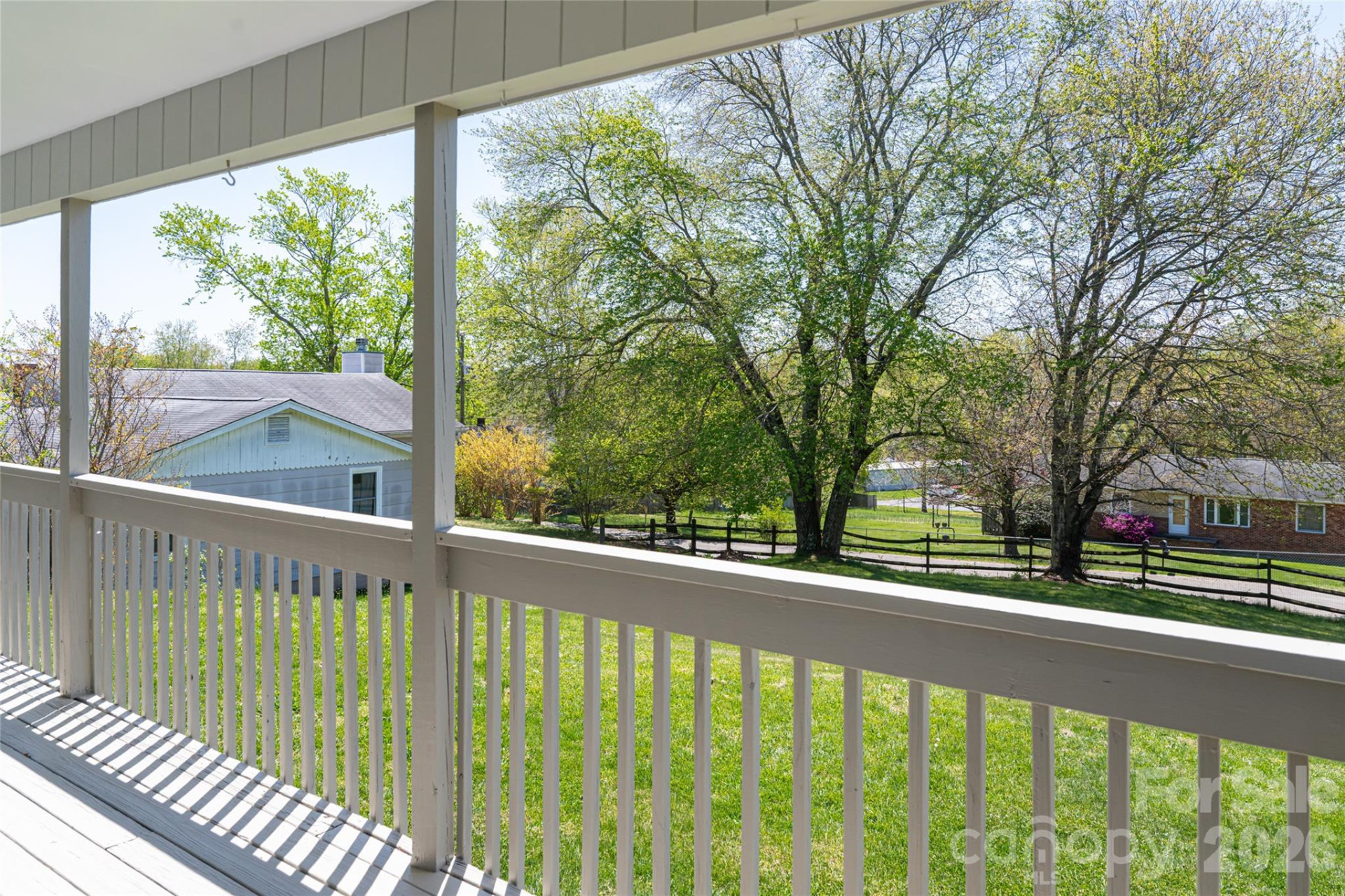 231 View Street - Photo 6