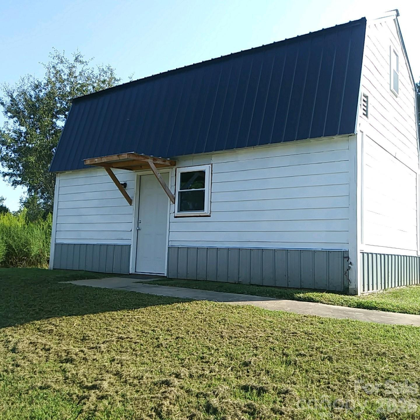 181 Sandy Hill Drive - Photo 4