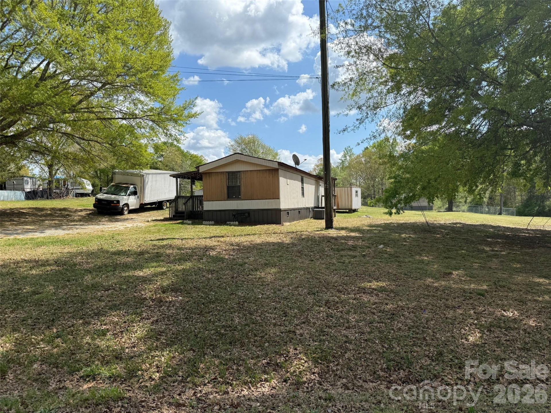 281 Phillips Drive - Photo 2