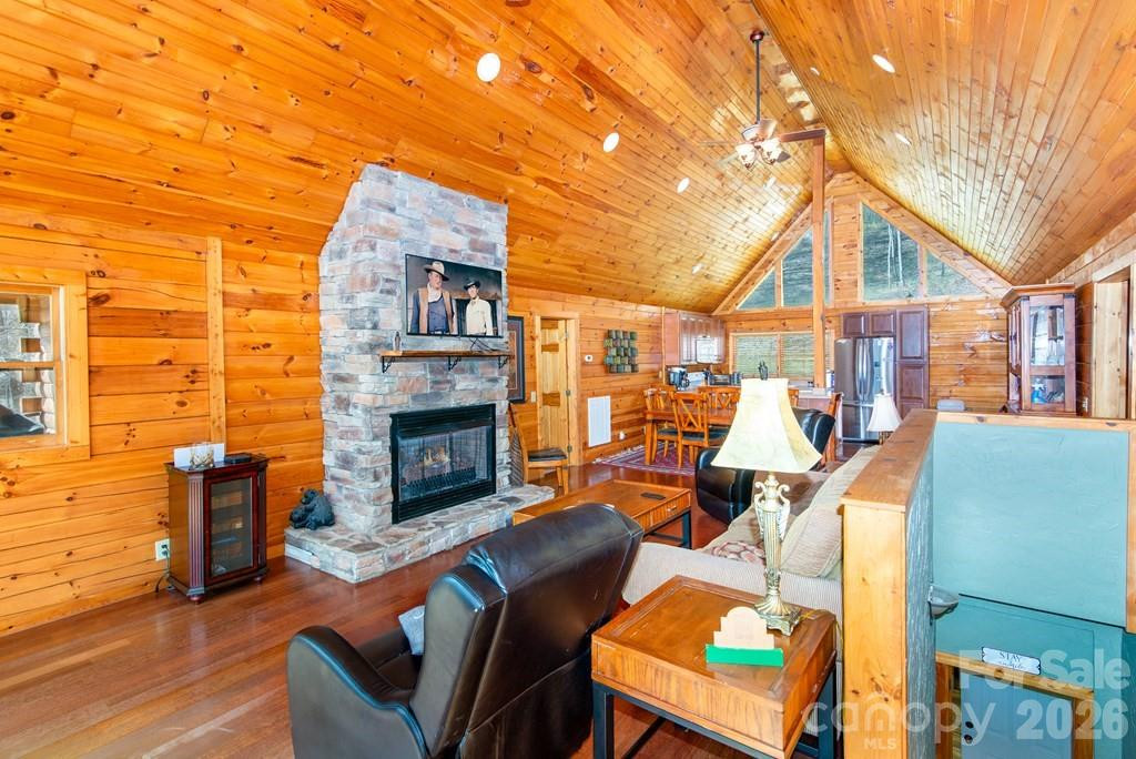 675 Forest Valley Road - Photo 9