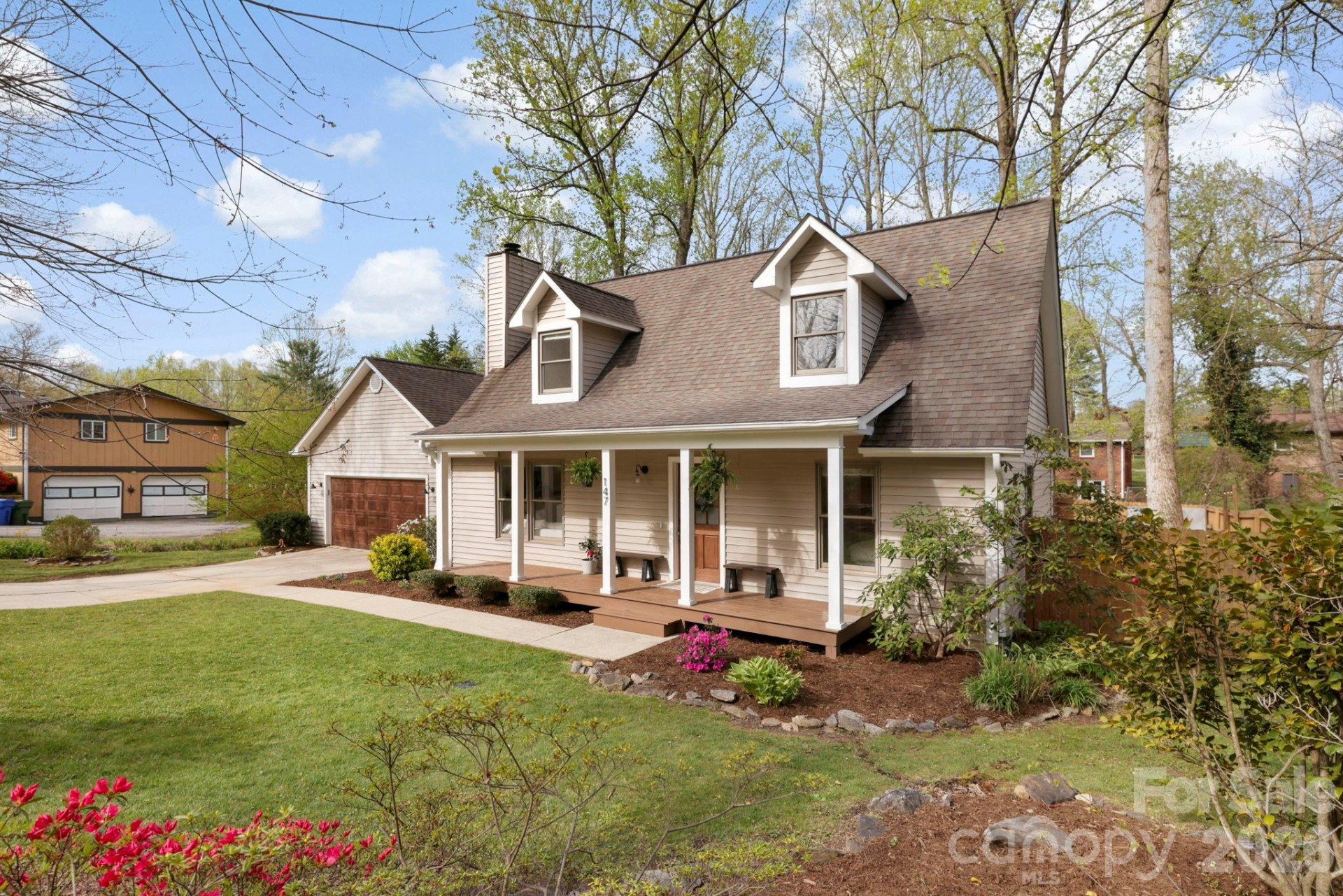 147 Higgins Road - Photo 2