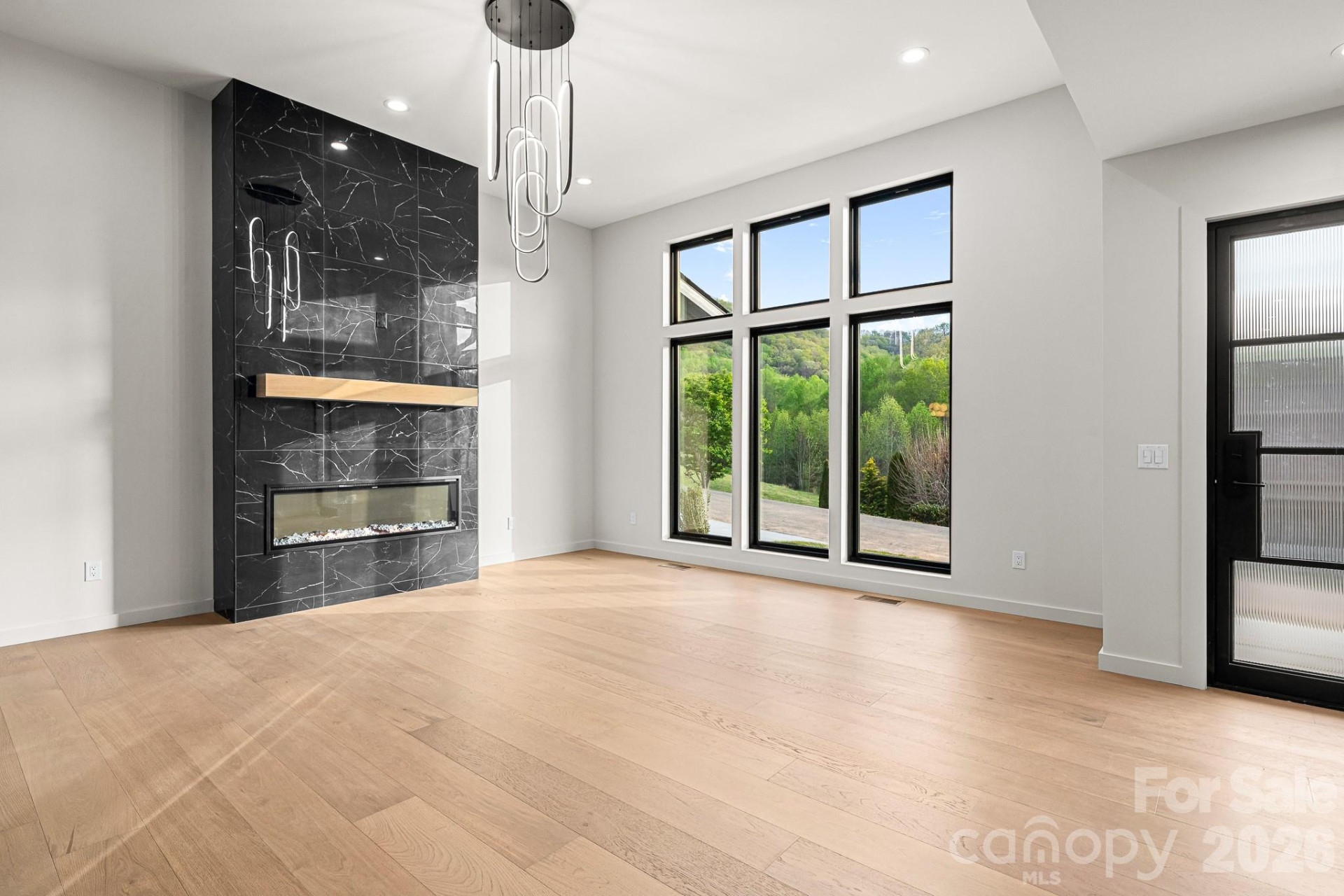 28 Lauren Lane #19 - Photo 8