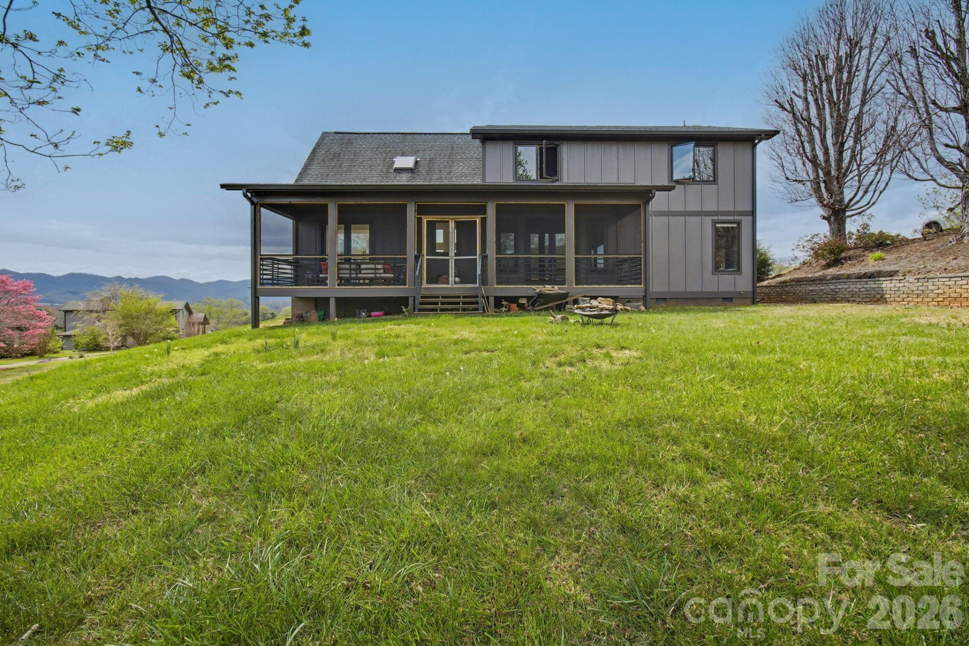 8 Nottingham Drive - Photo 16