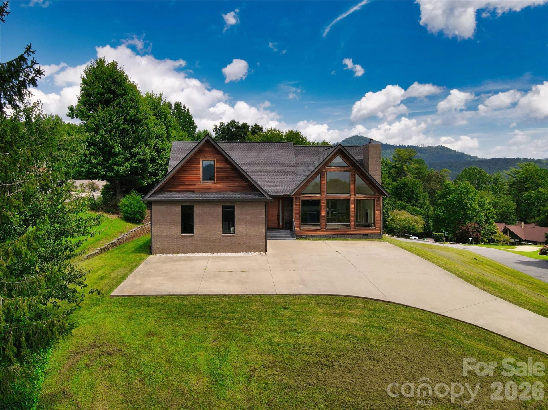 8 Nottingham Drive - Photo 3