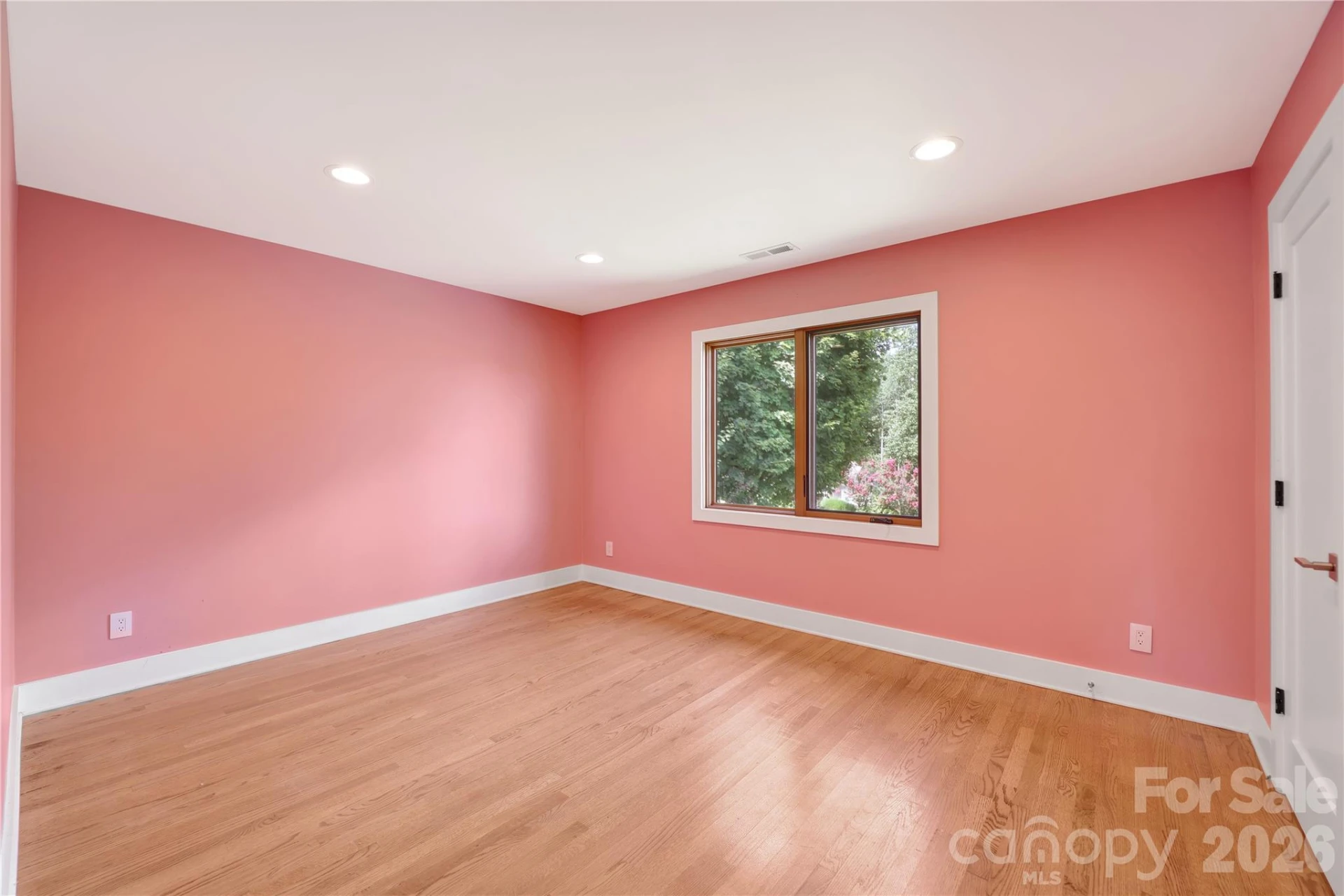 8 Nottingham Drive - Photo 16