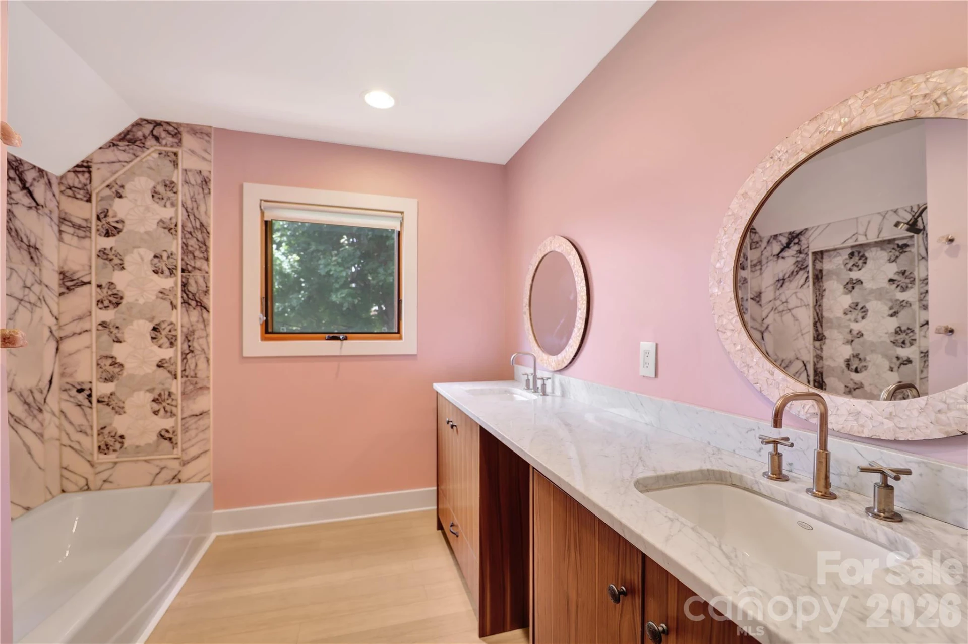 8 Nottingham Drive - Photo 17