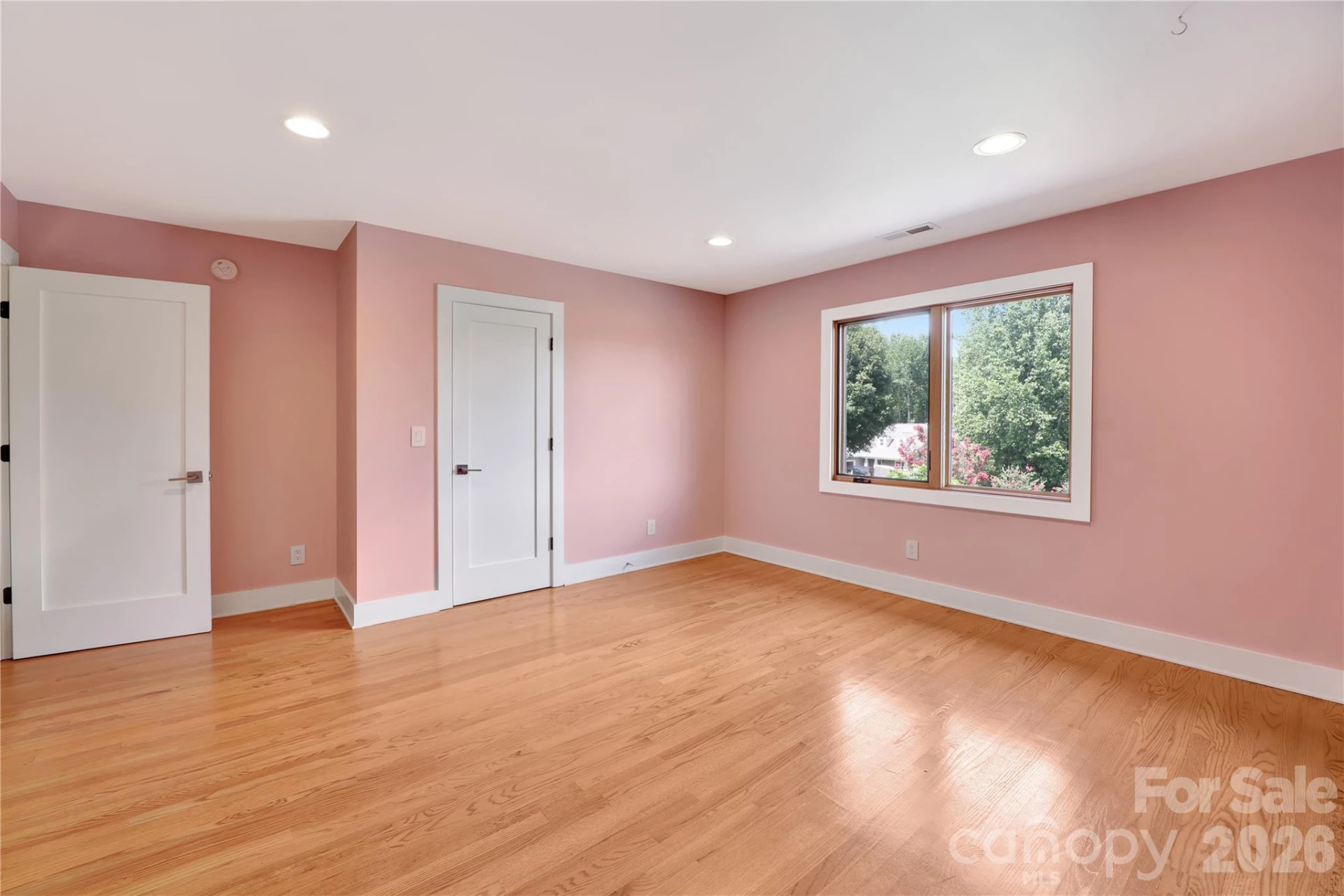 8 Nottingham Drive - Photo 18
