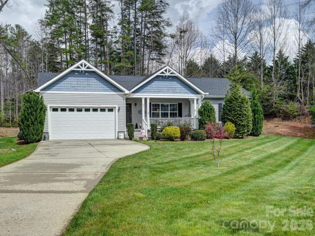 241 West Sunset Ridge Drive, Etowah, NC, 28729