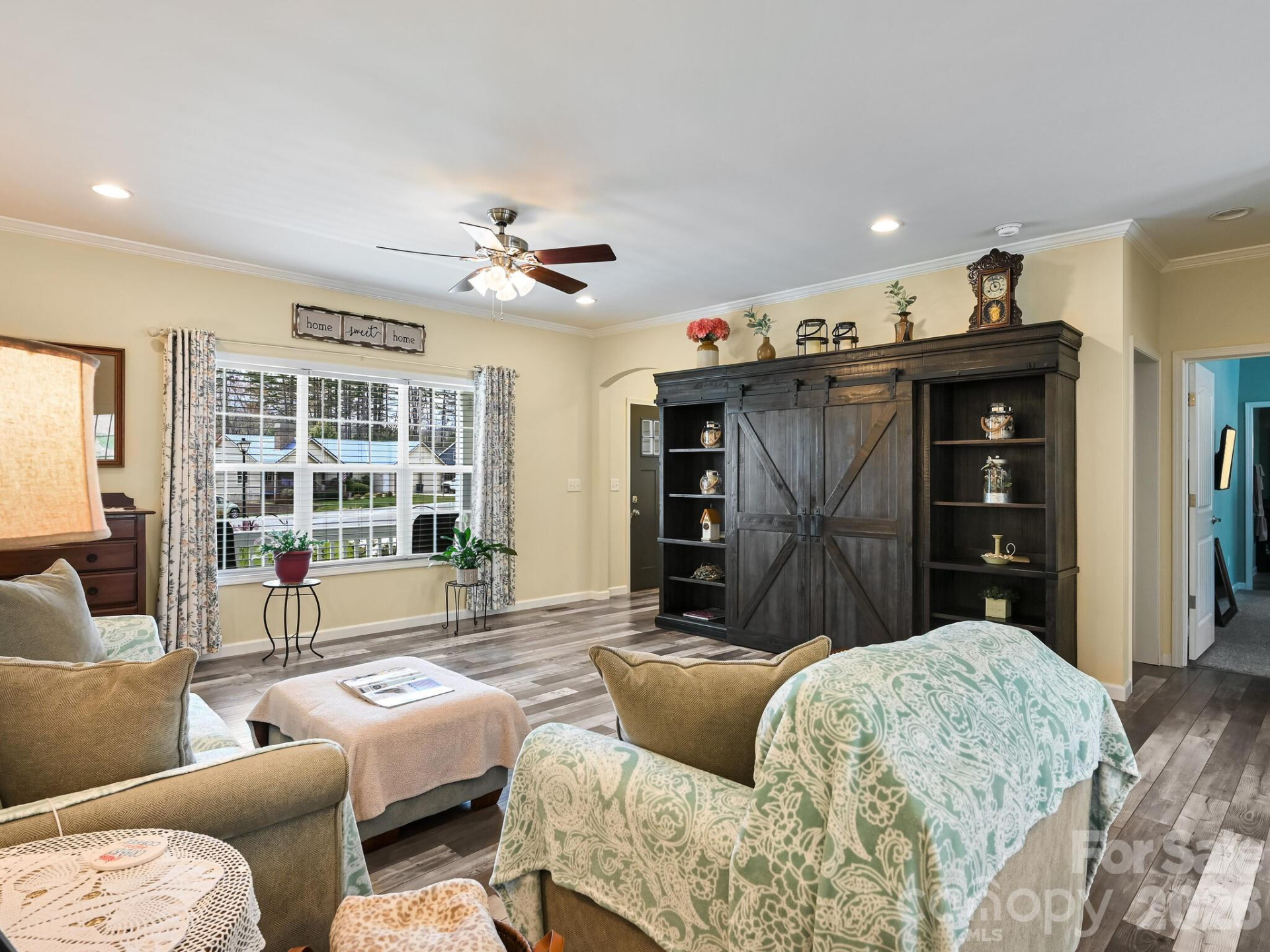 241 West Sunset Ridge Drive - Photo 8