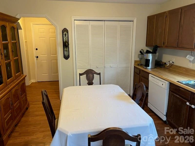 714 Brook Street - Photo 13