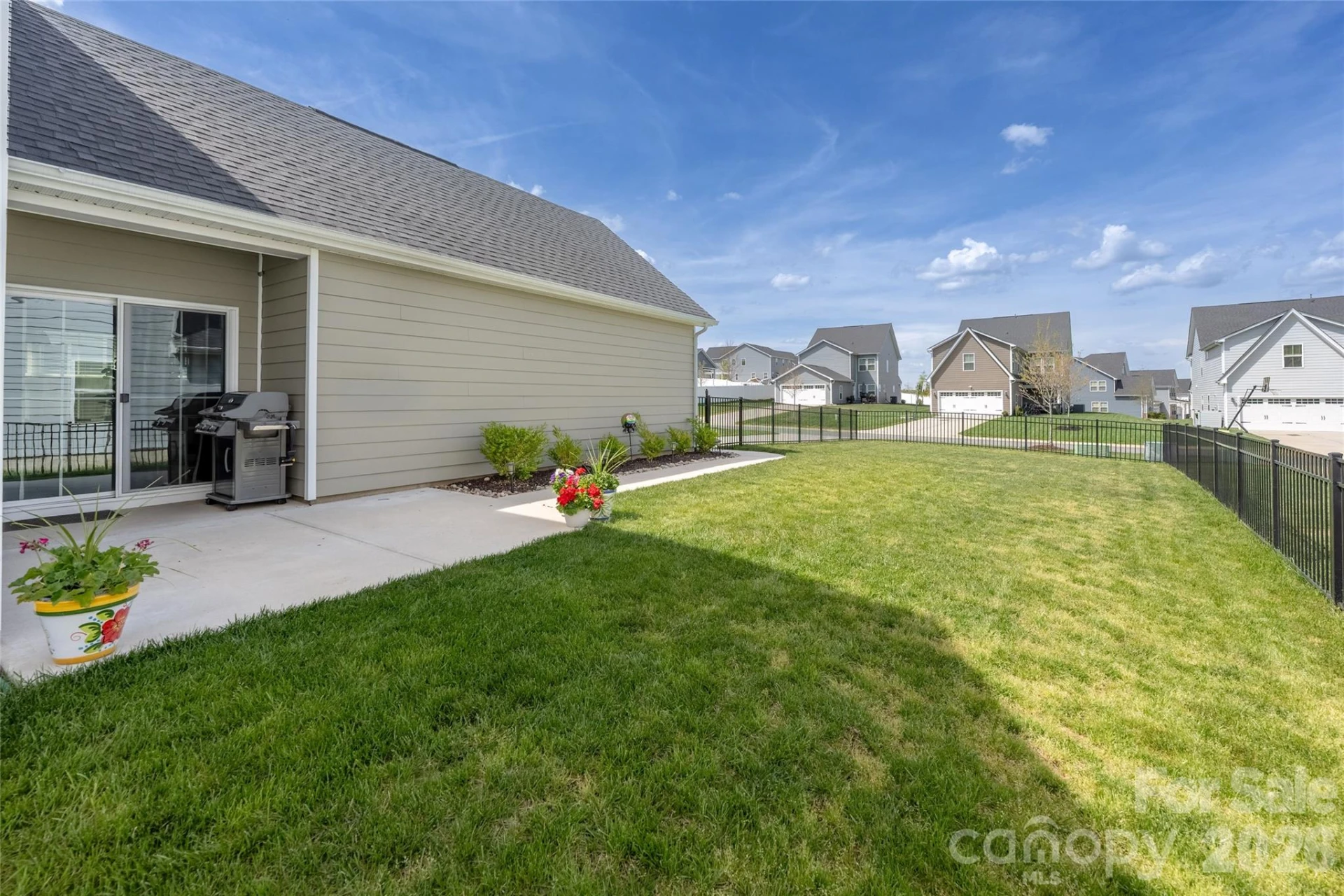14953 Holbrooks Road - Photo 35
