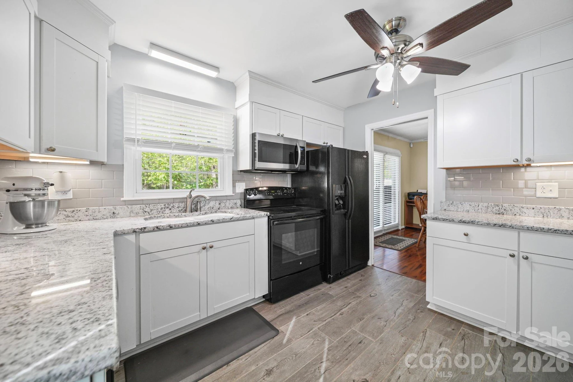 5715 Hillcrest Circle - Photo 4
