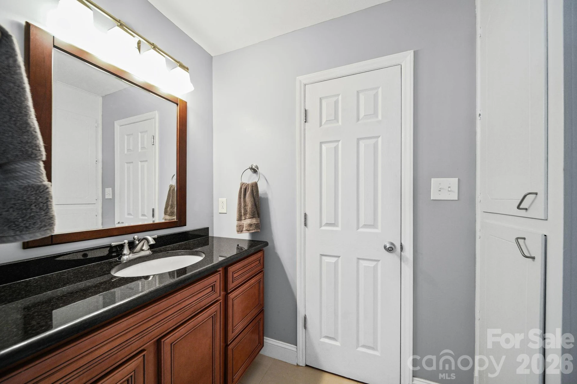 5715 Hillcrest Circle - Photo 8