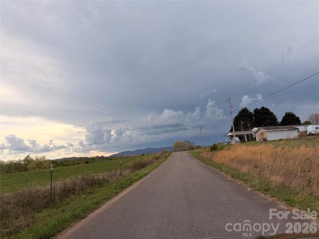 7557 Cowtail Lane, Connelly Springs, NC, 28612