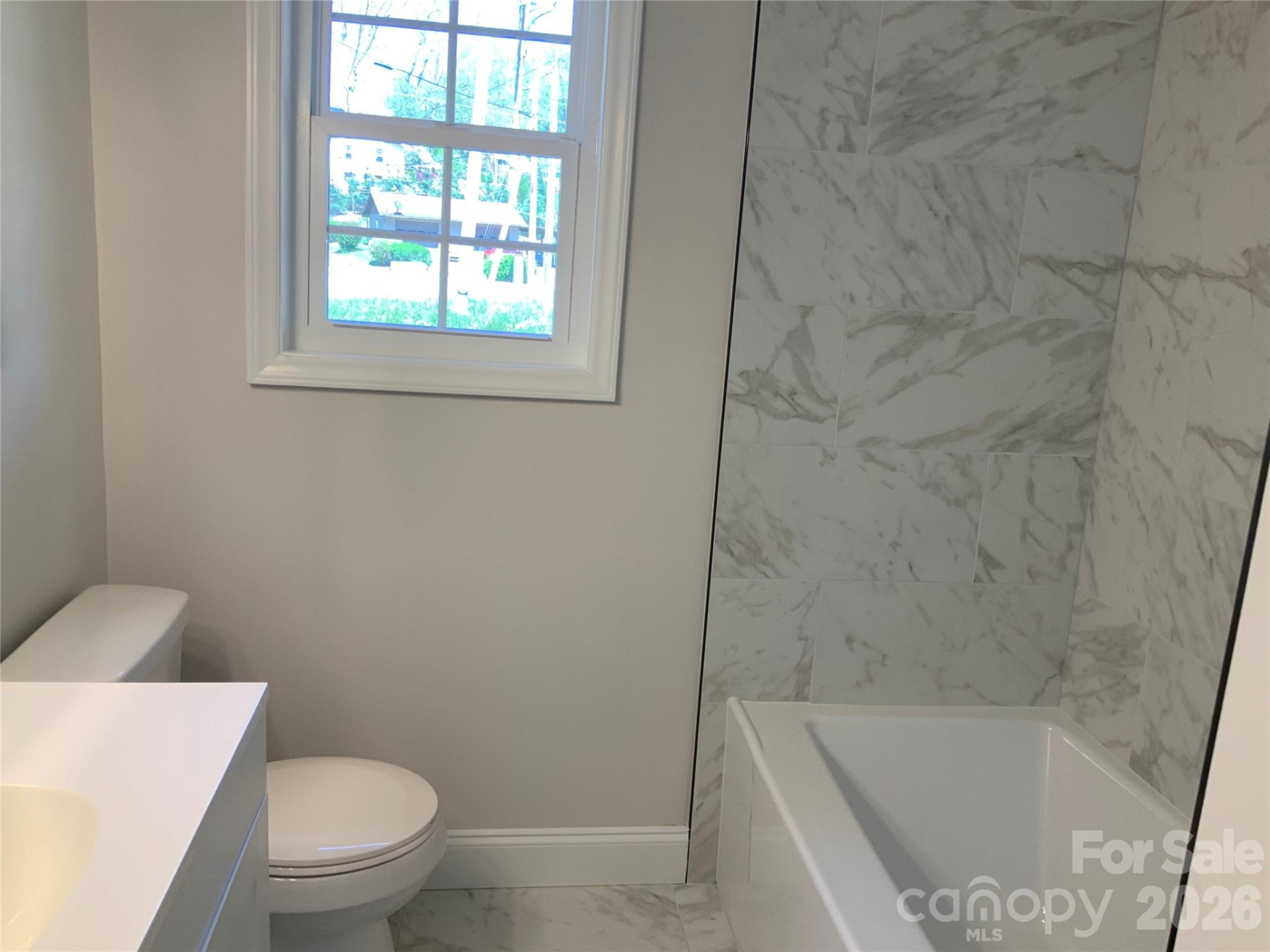 258 NEW LEICESTER Highway - Photo 19