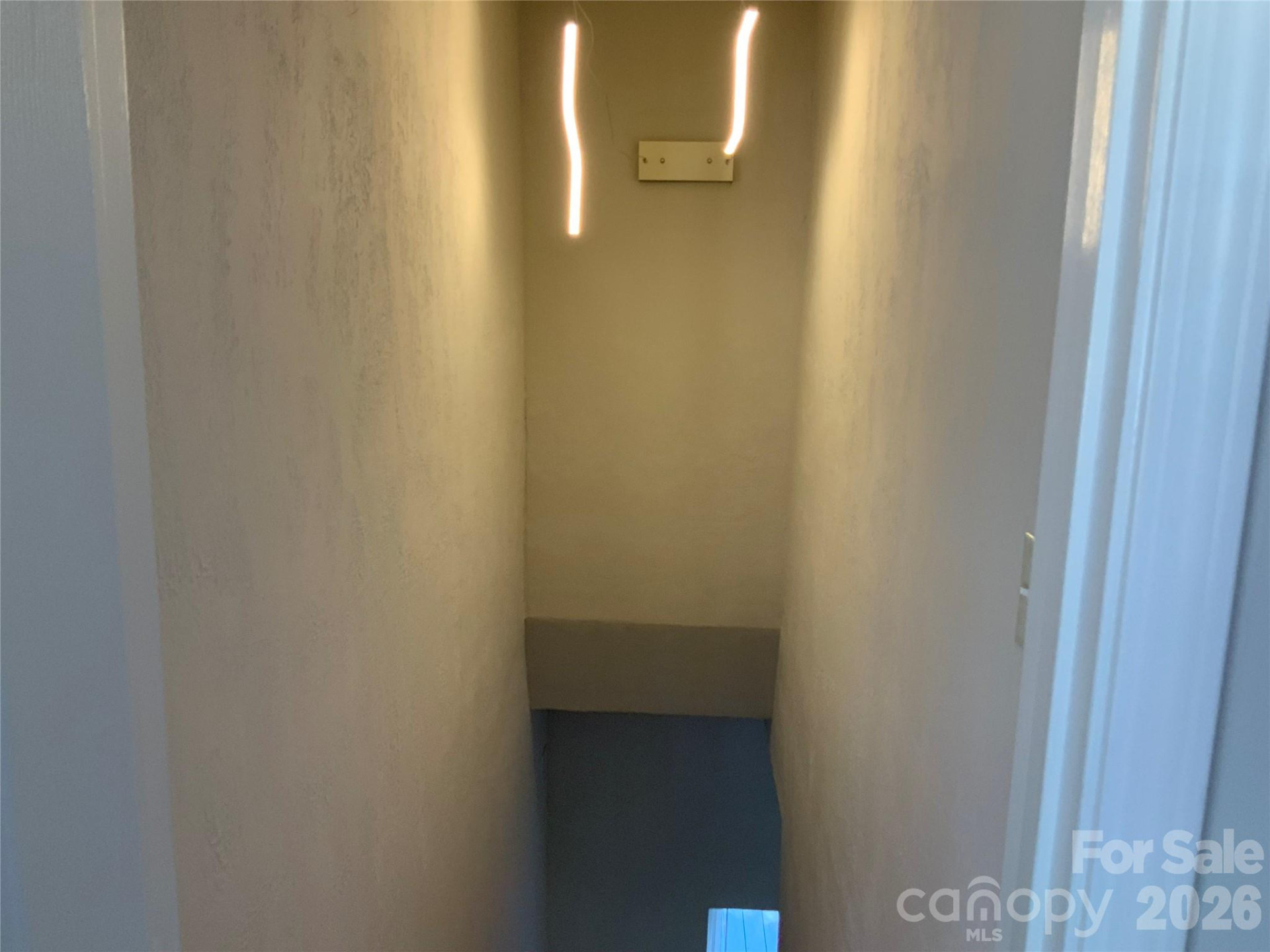 258 NEW LEICESTER Highway - Photo 21