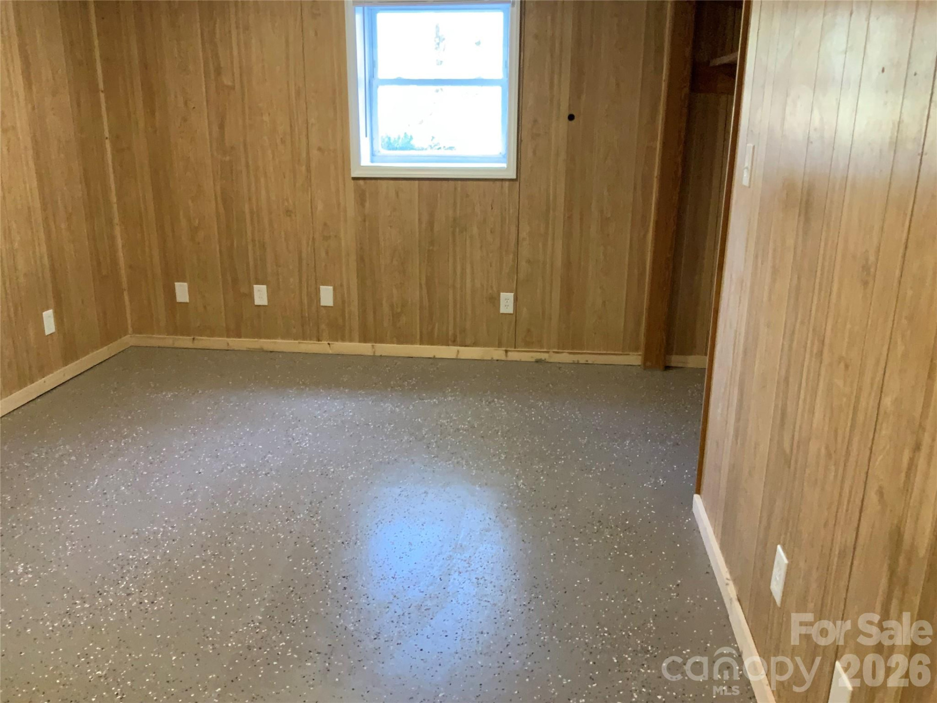 258 NEW LEICESTER Highway - Photo 28