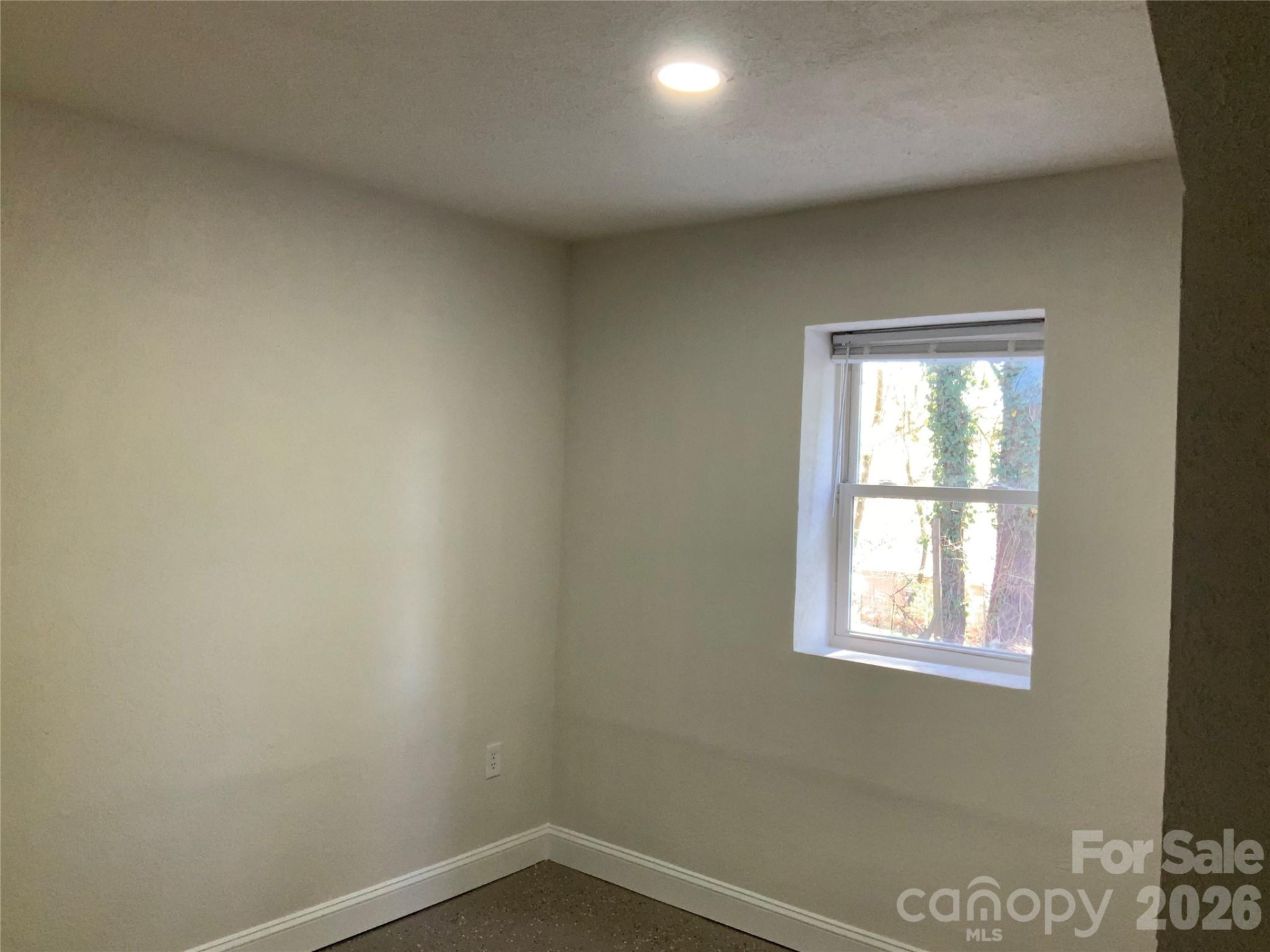 258 NEW LEICESTER Highway - Photo 29