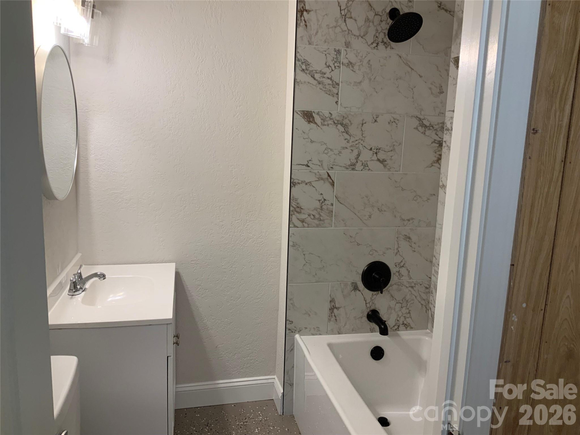 258 NEW LEICESTER Highway - Photo 31