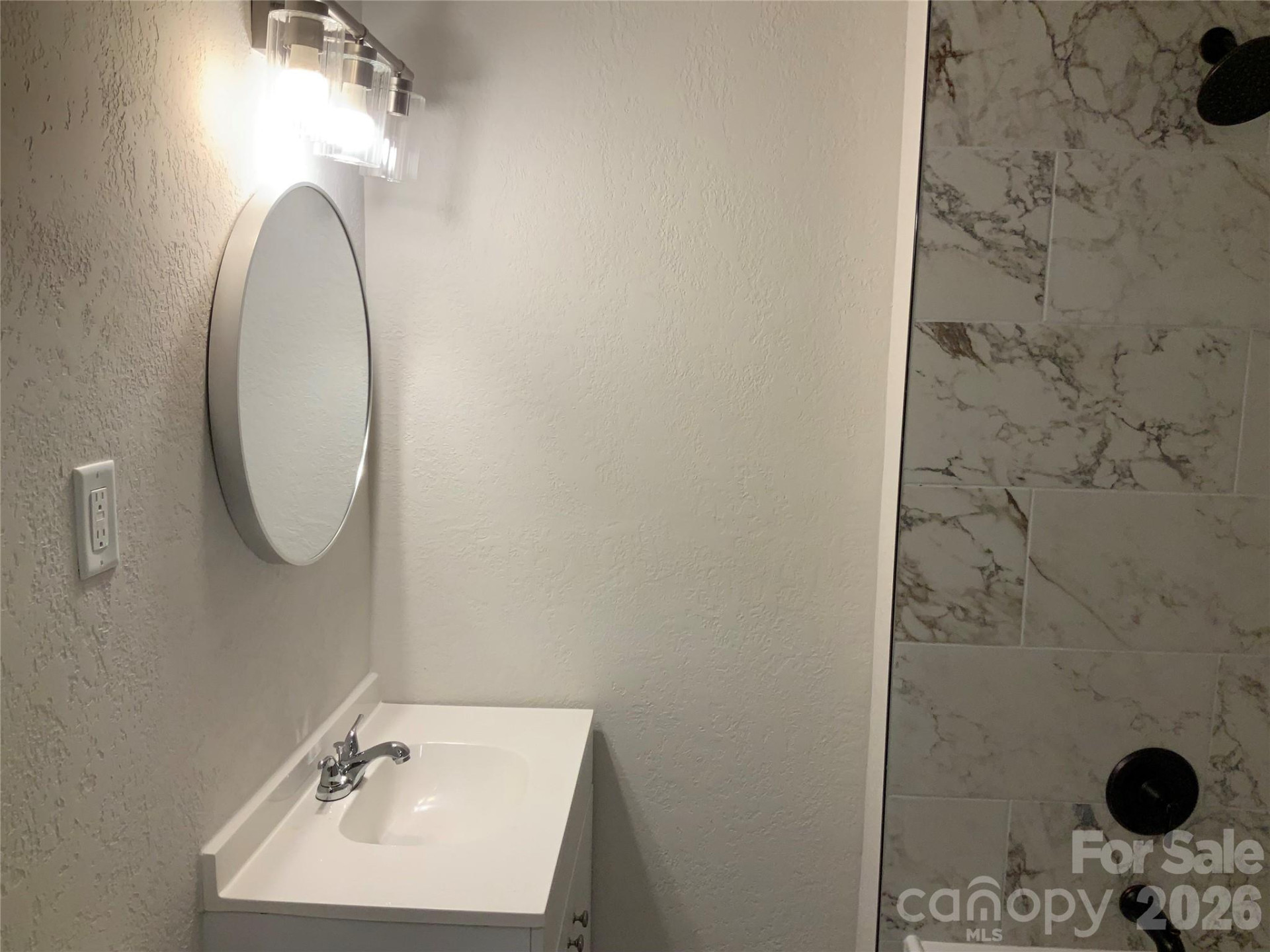 258 NEW LEICESTER Highway - Photo 32