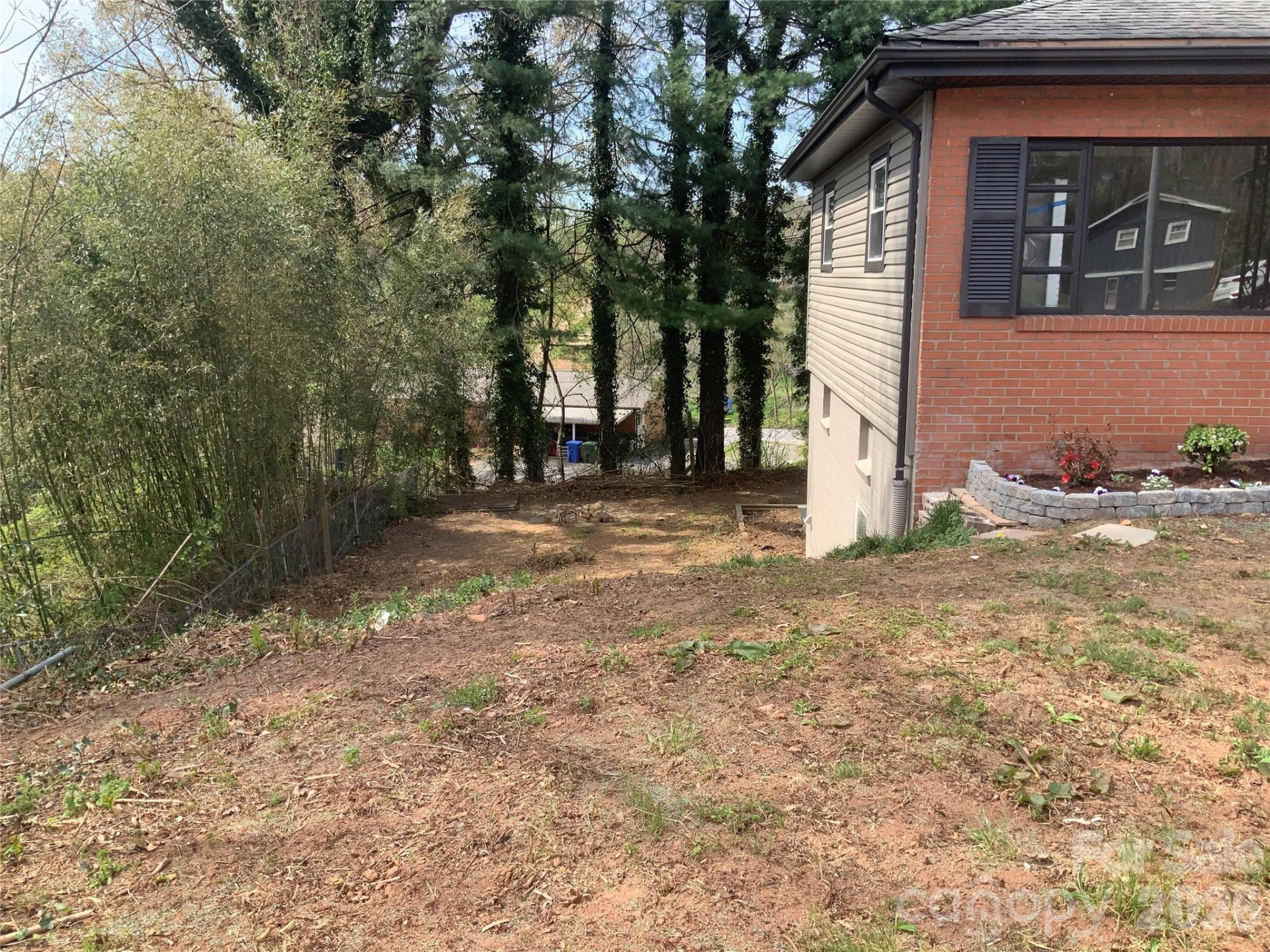 258 NEW LEICESTER Highway - Photo 35