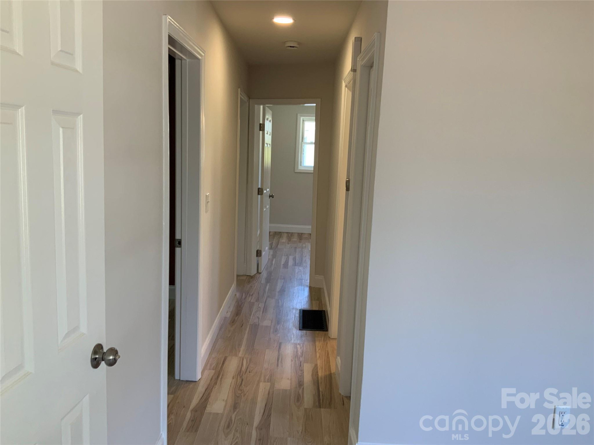 258 NEW LEICESTER Highway - Photo 8