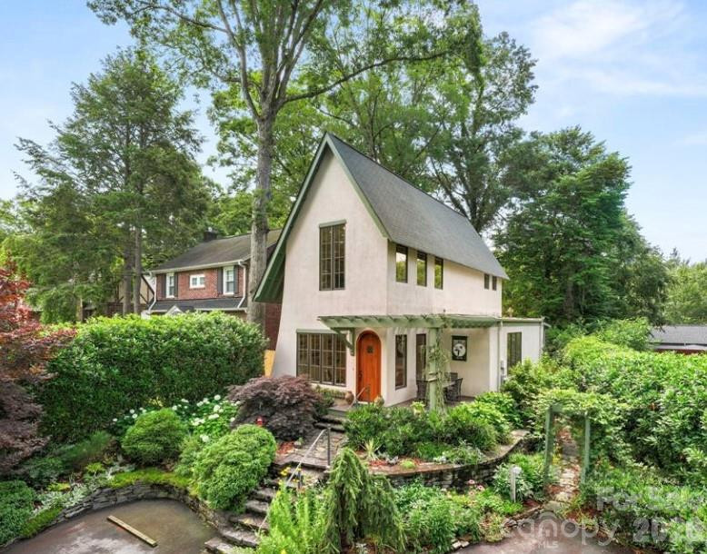 26 Sylvan Avenue