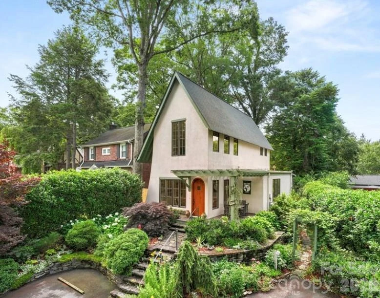26 Sylvan Avenue