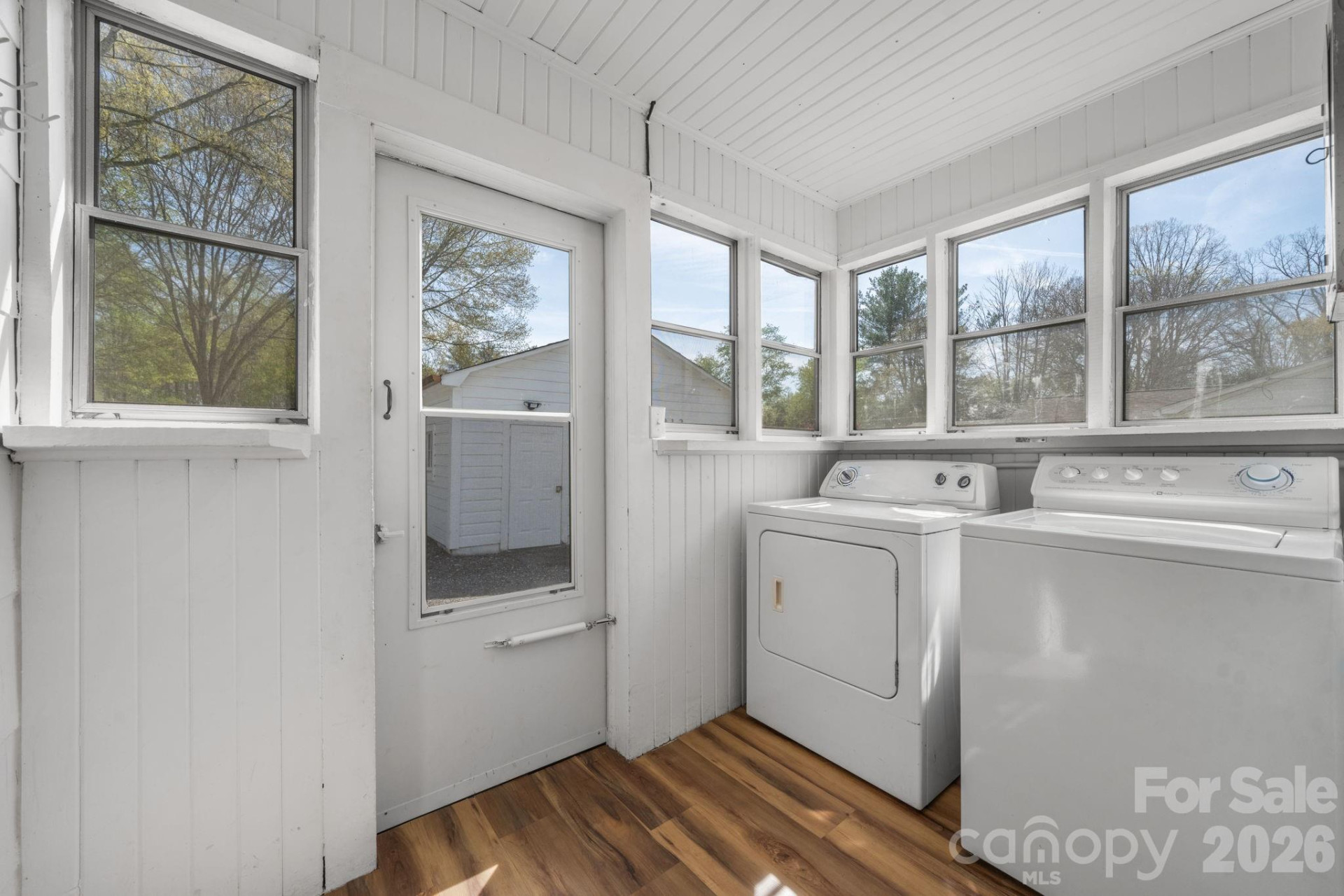 212 Glendale Street - Photo 17
