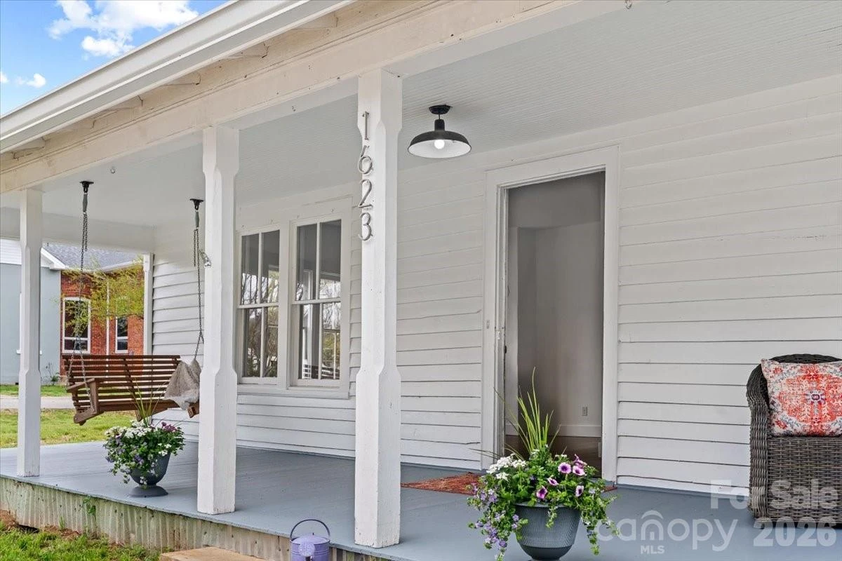 1623 Barnardsville Highway - Photo 2