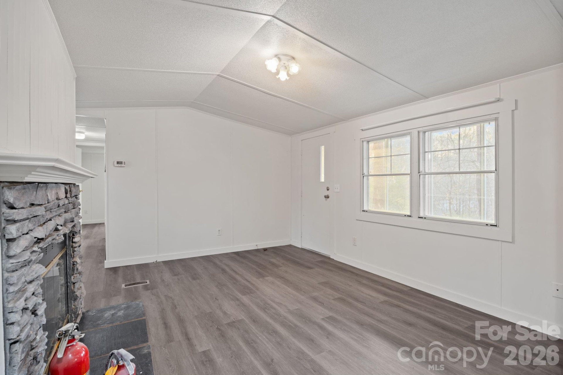 19 Kayce Drive - Photo 4