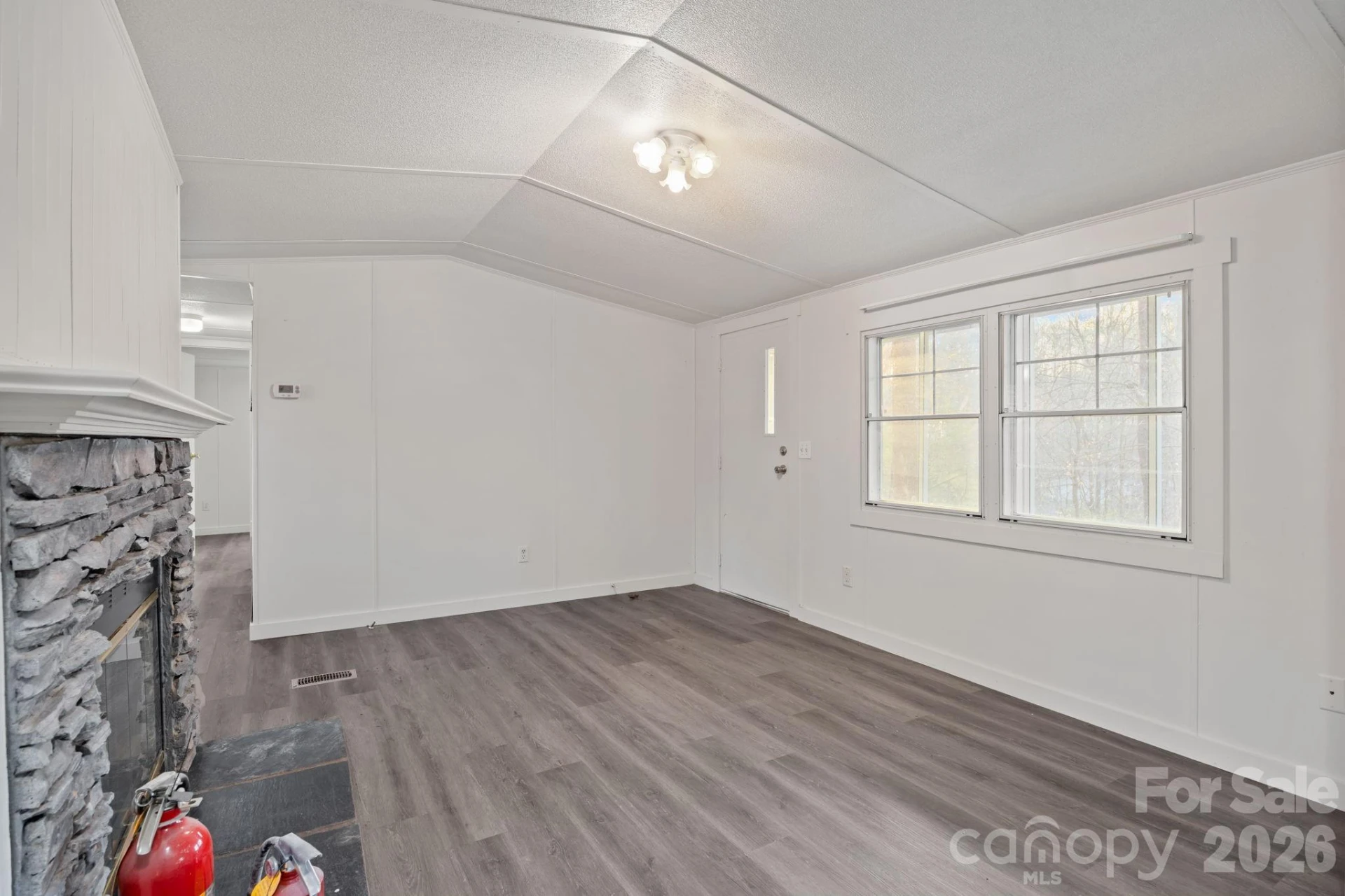 19 Kayce Drive - Photo 4