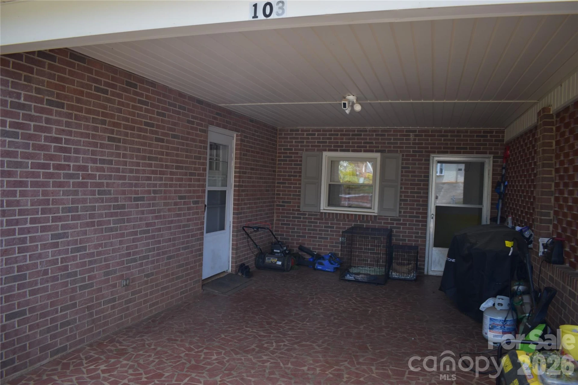 103 Regina Drive - Photo 17