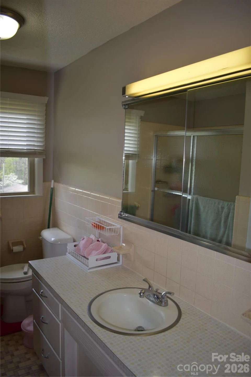 103 Regina Drive - Photo 36