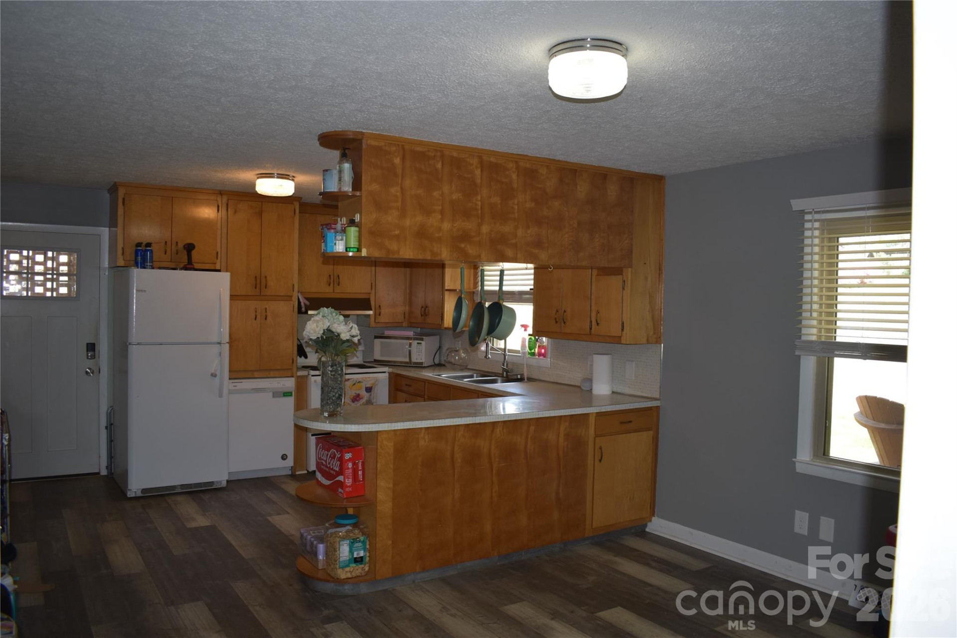 103 Regina Drive - Photo 37