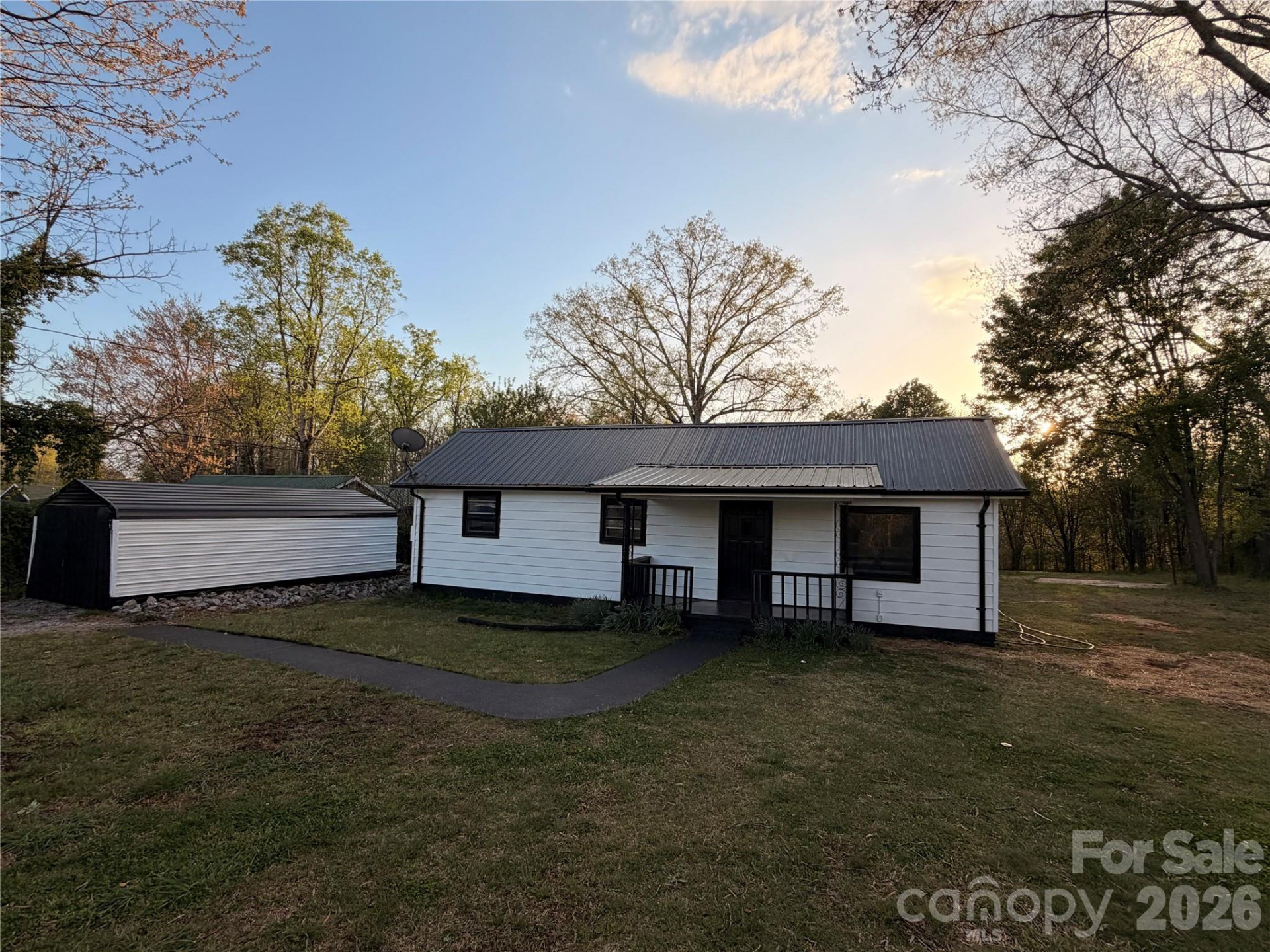 201 Cape Hickory Road - Photo 2