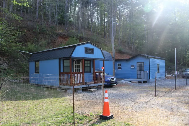 5161 NC Hwy 18 None