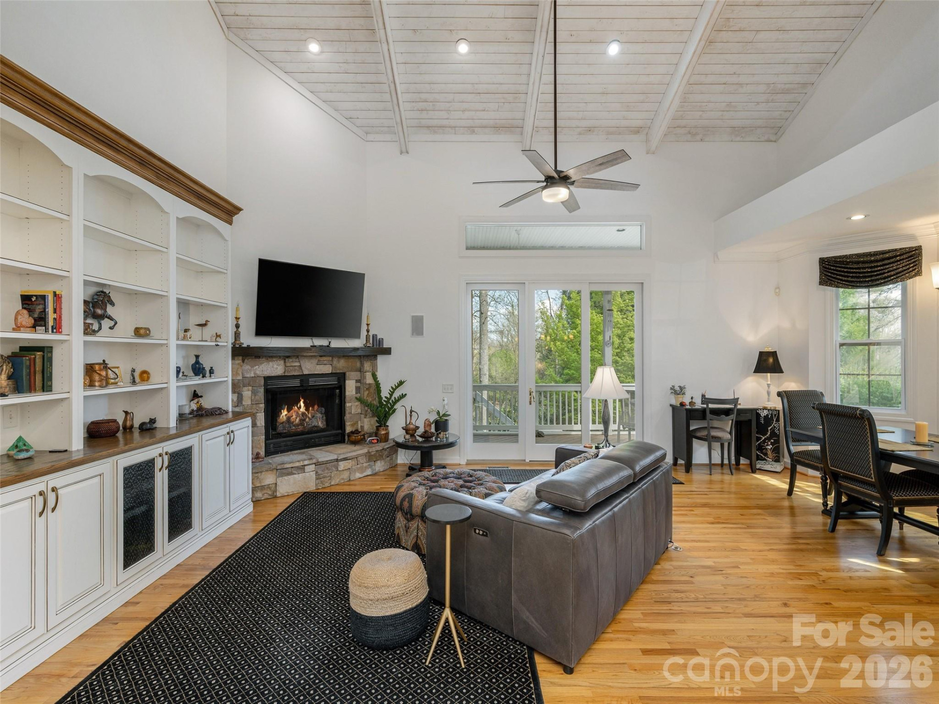 83 Towne Place Drive - Photo 6