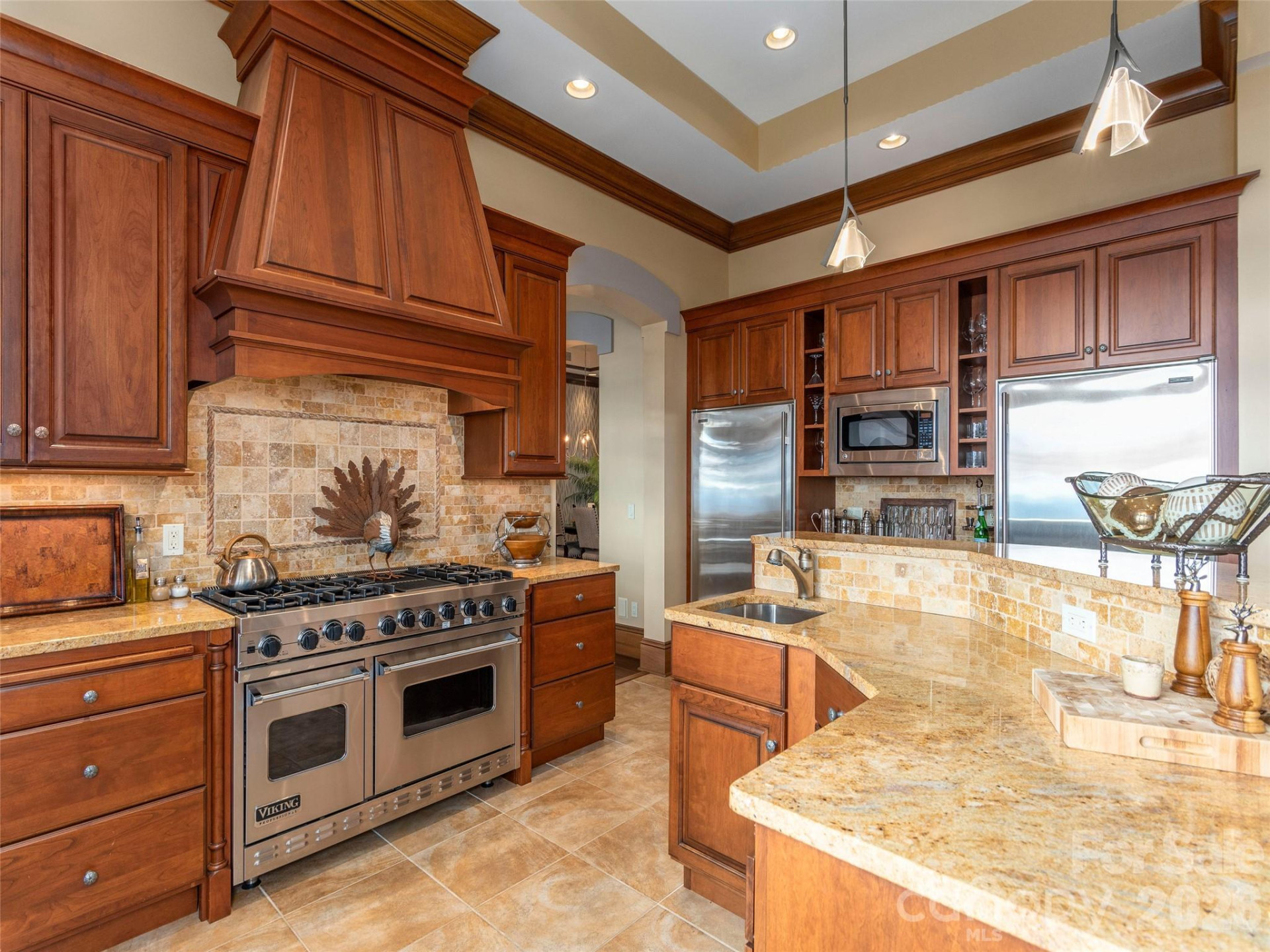 633 Altamont View - Photo 16