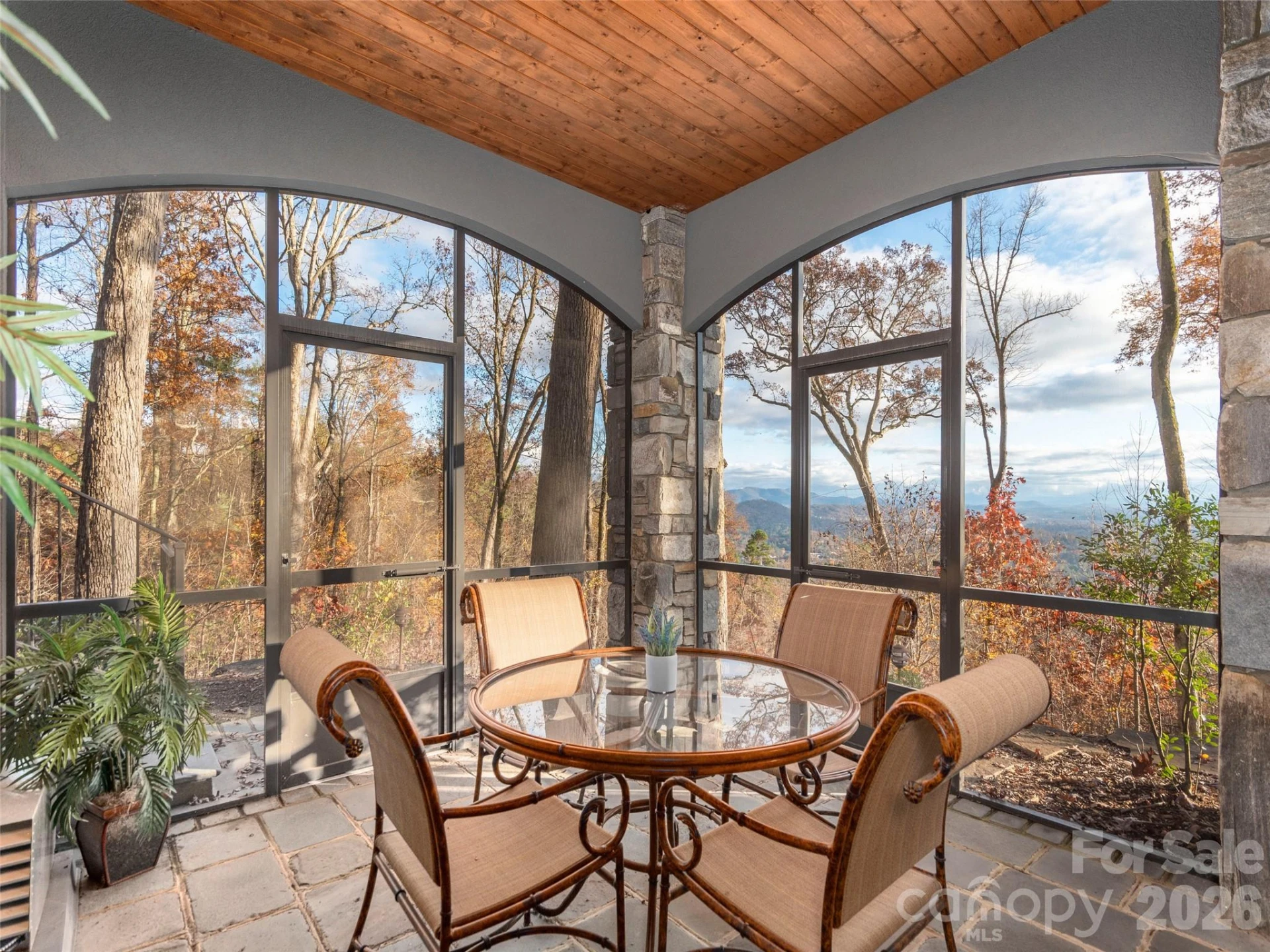 633 Altamont View - Photo 41