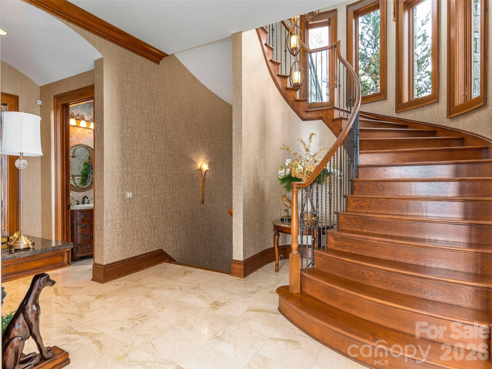 633 Altamont View - Photo 8