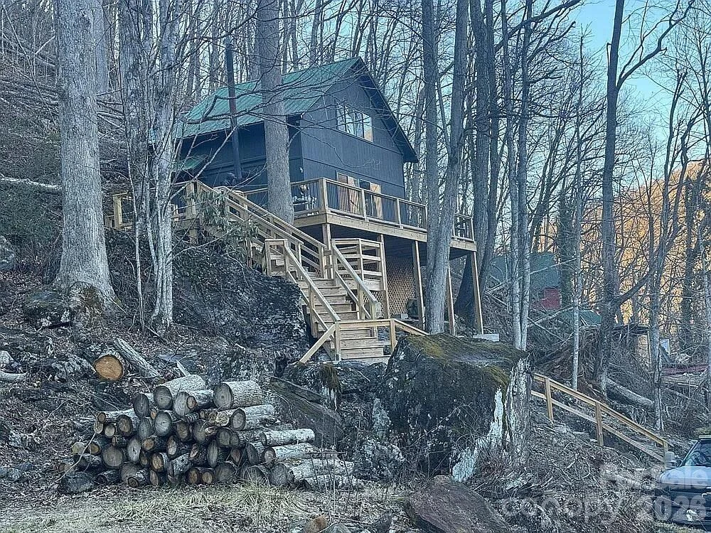 88 Mountain Farm Road - Photo 2