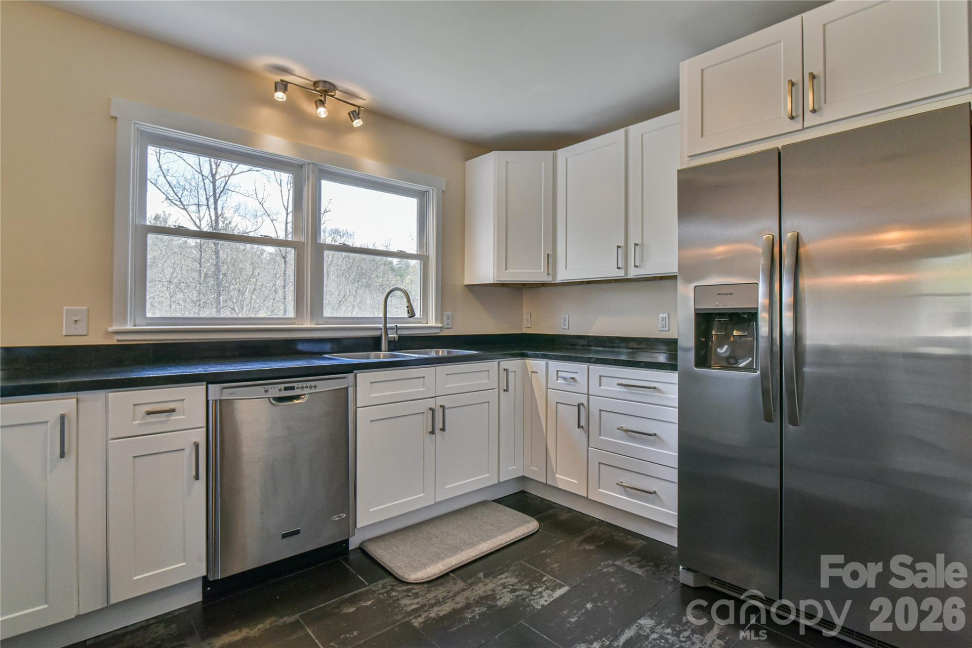 326 Panther Branch Road - Photo 6