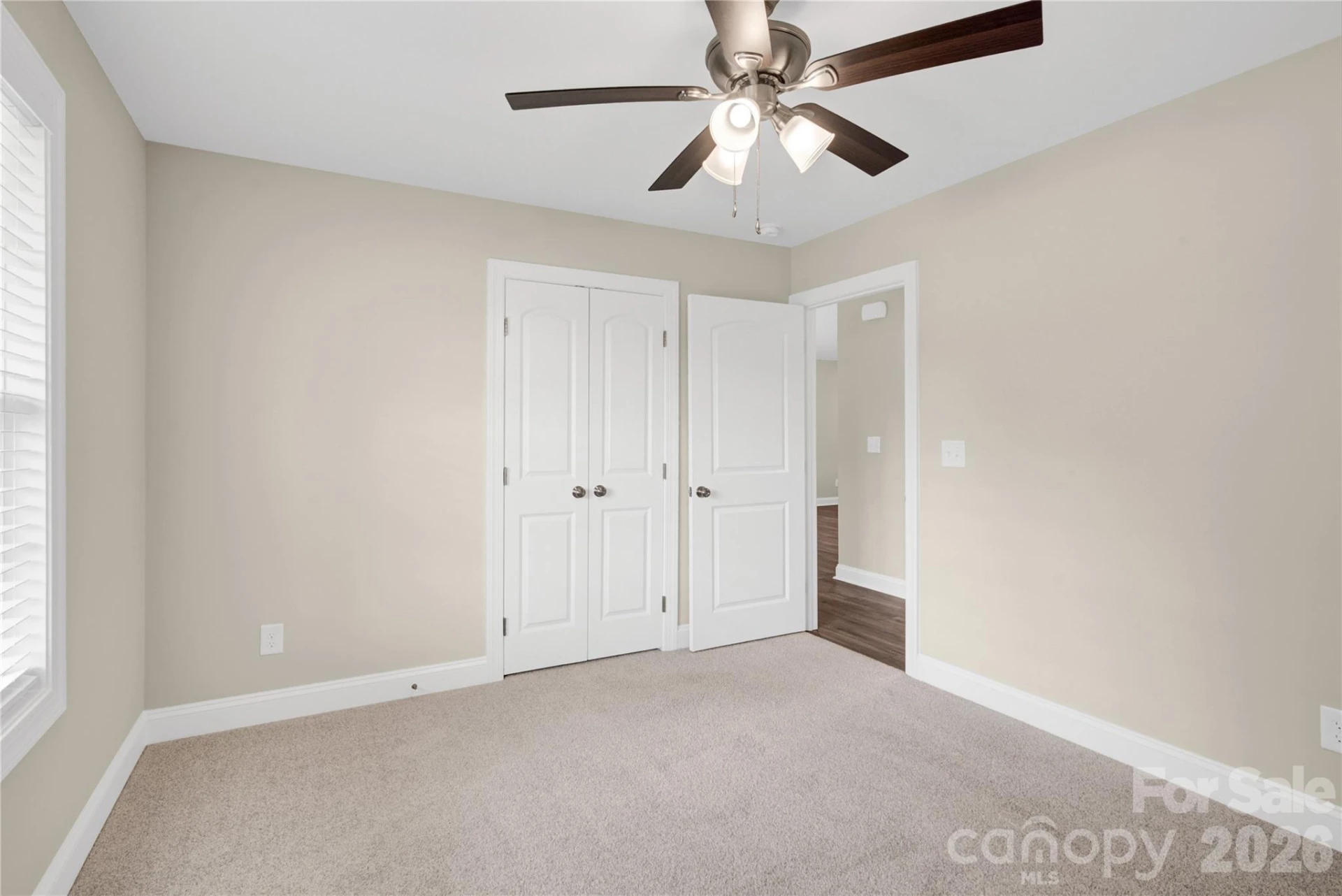690 Wilshire Avenue - Photo 12